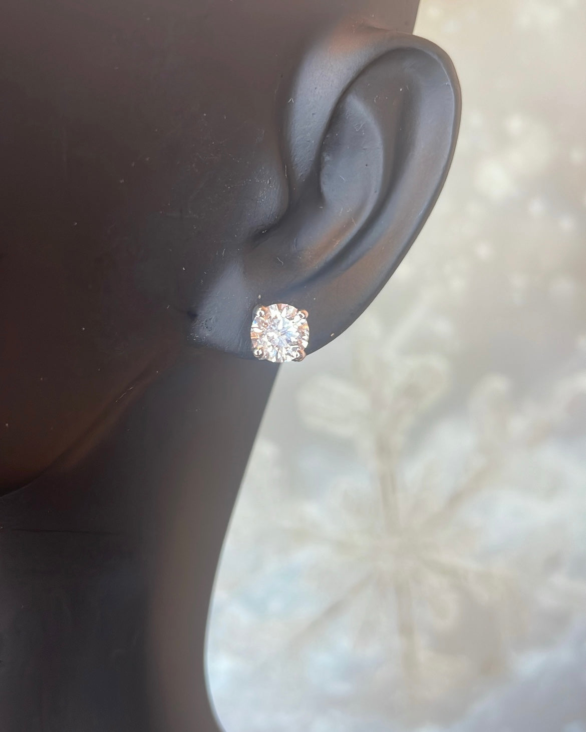 1.08ct Total Round Brilliant Diamond Stud 18ct White Gold Earrings