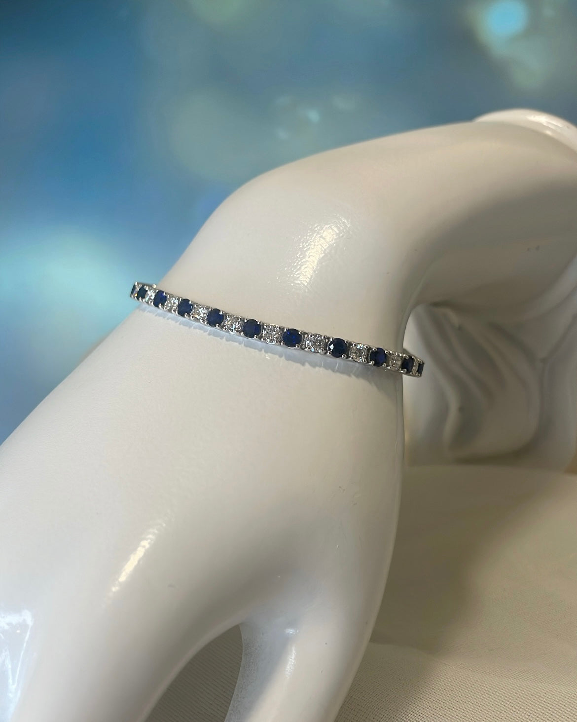 18ct White Gold Diamond and Sapphire Bracelet