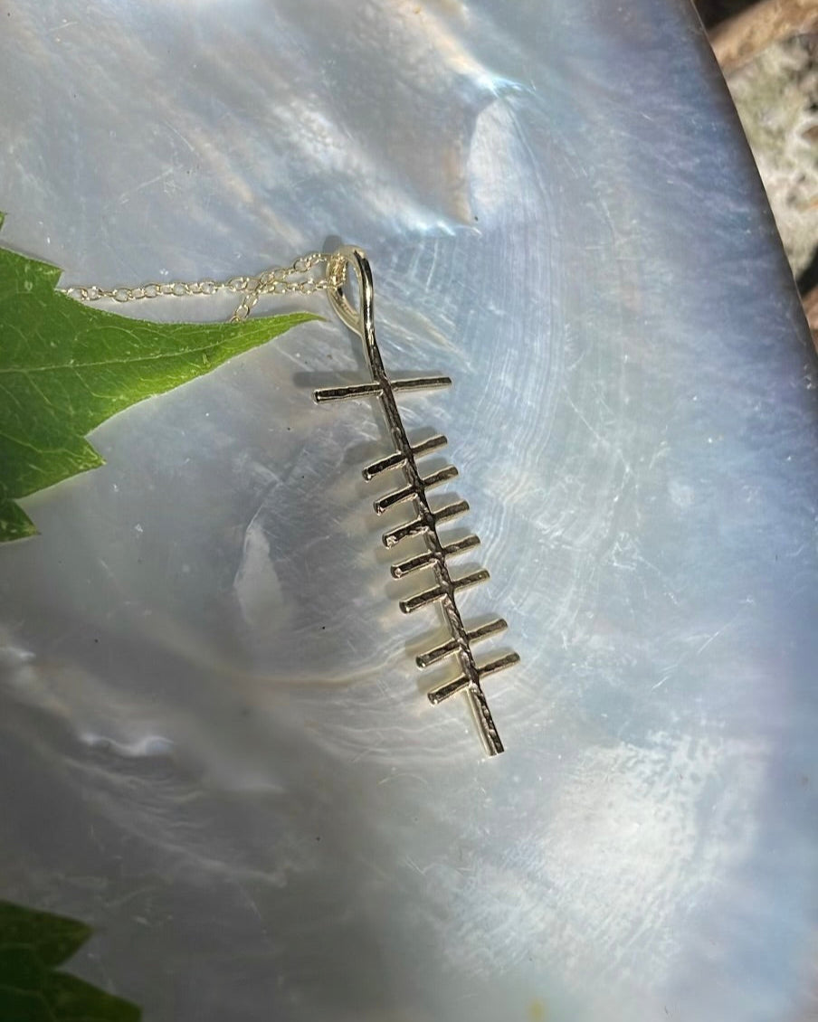 9ct Yellow Gold Ogham ‘Grá’ Pendant (Love)