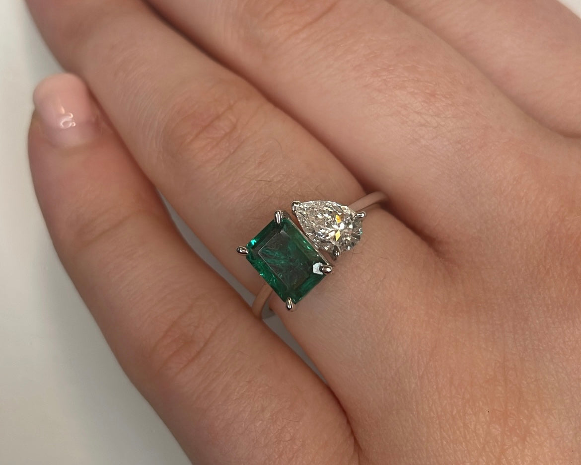 Toi Et Moi Emerald & Diamond 18ct White Gold Ring