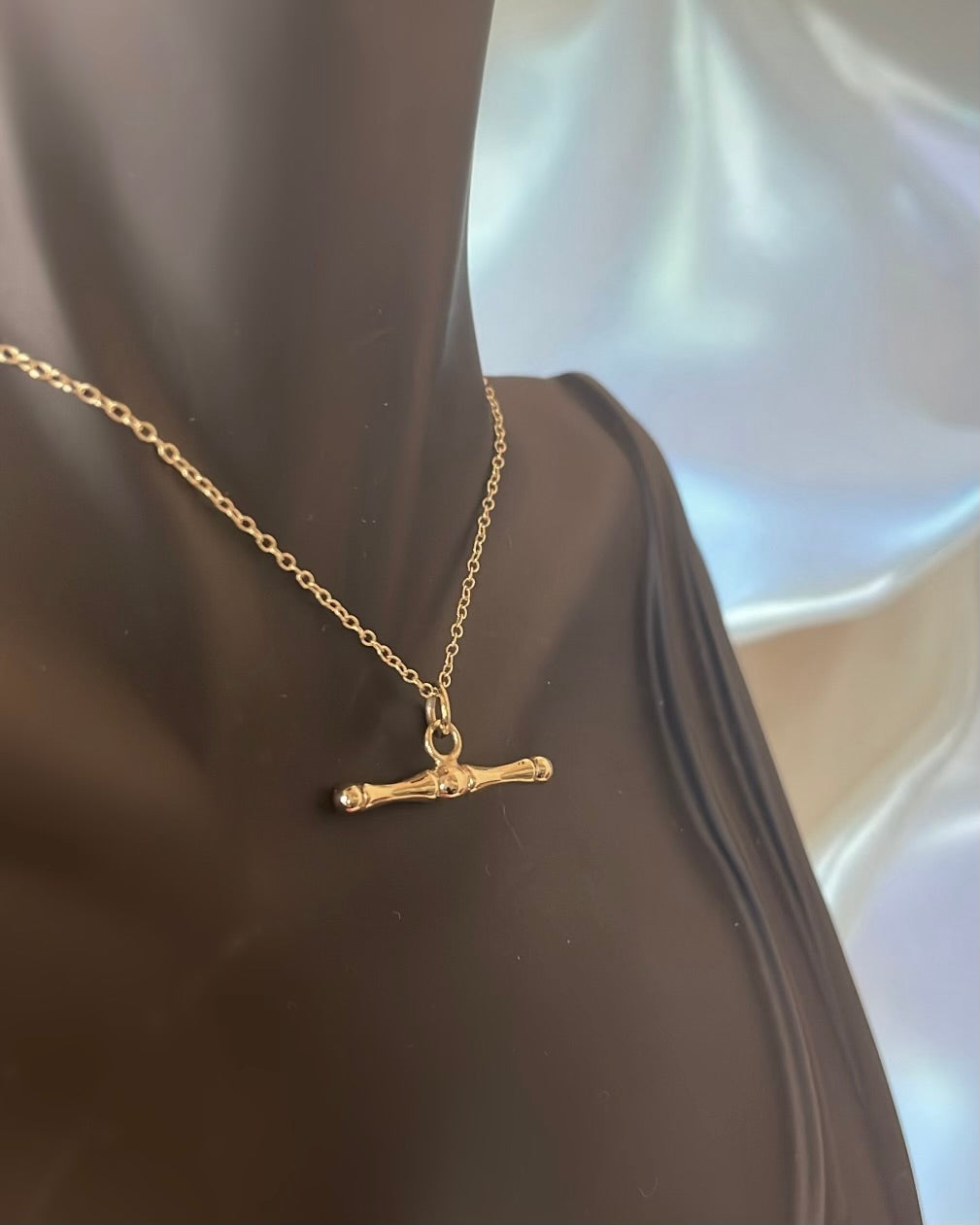 9ct Gold Mini Bone T-bar Pendant