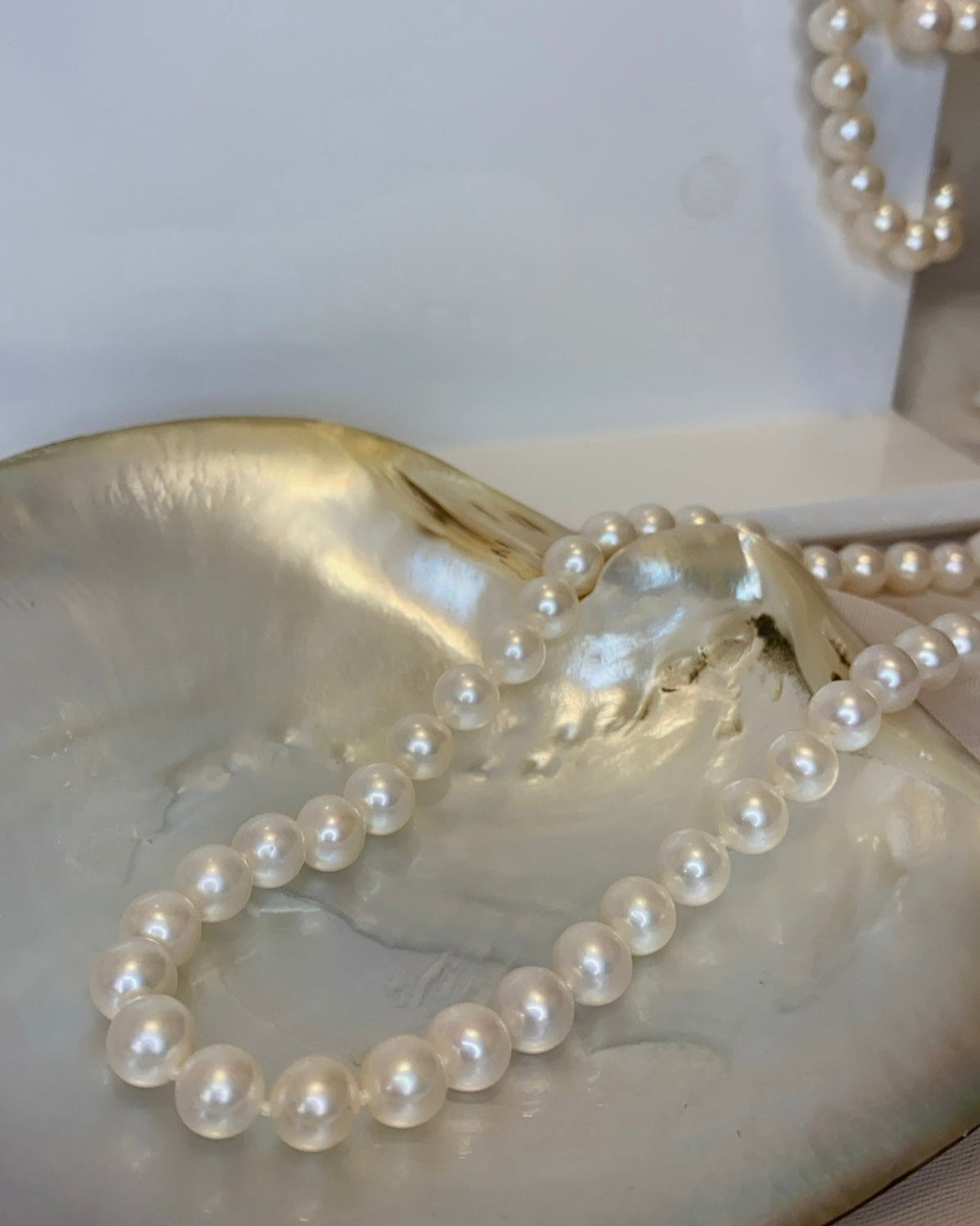 Medium Freshwater Pearl Necklace