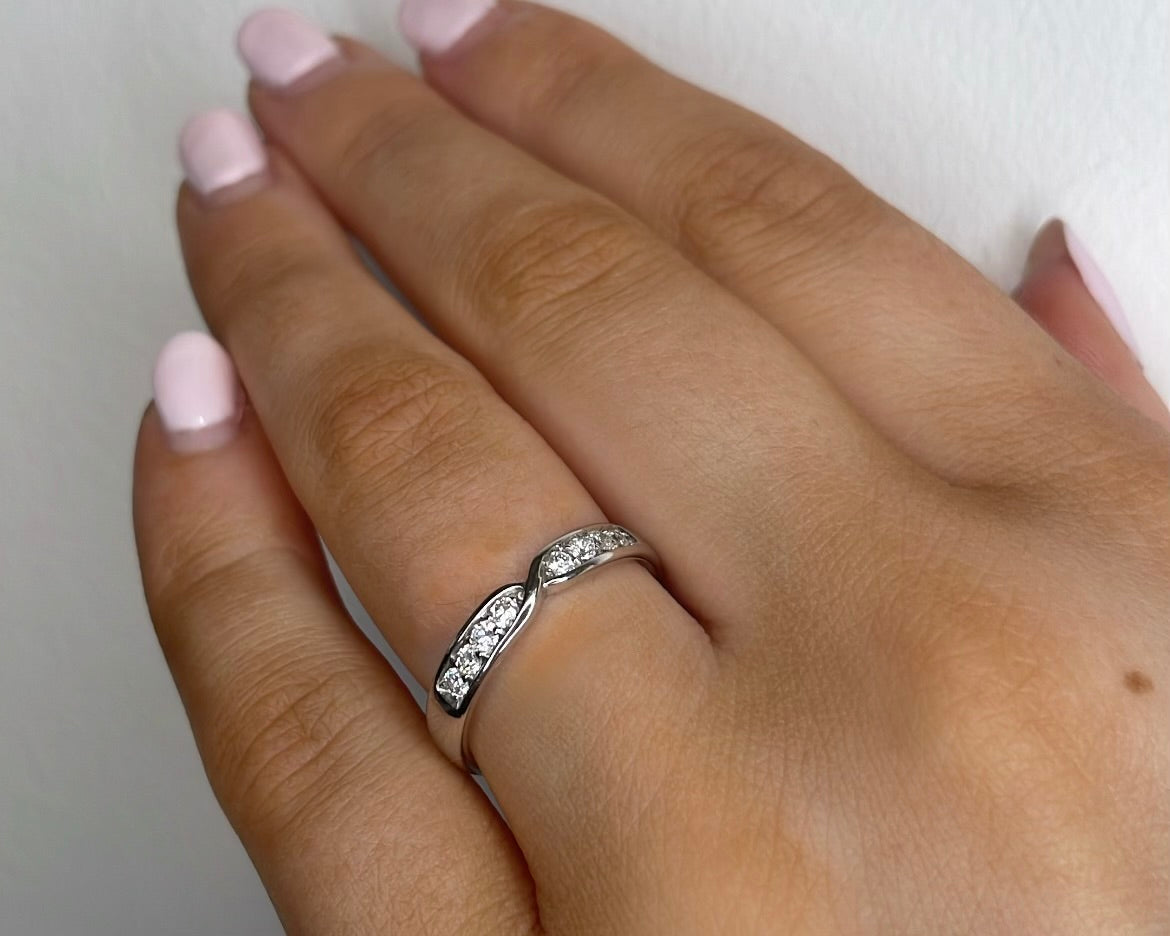 18ct White Gold & Diamond Crossover Wedding Band