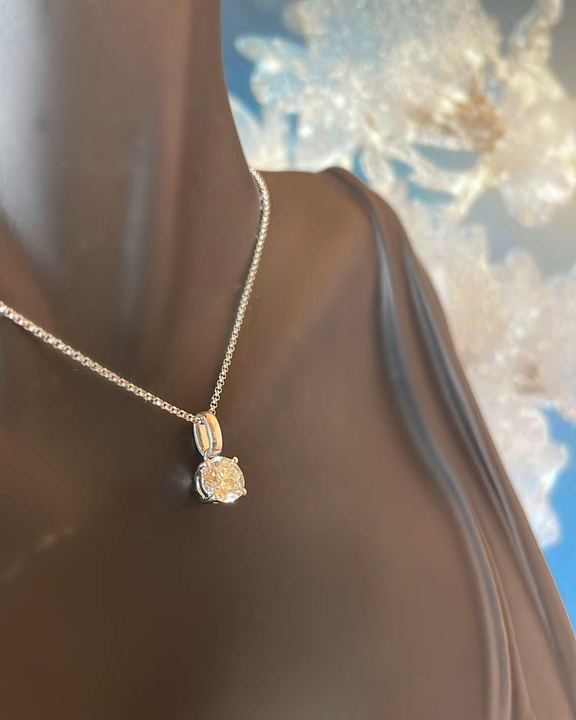 0.72ct Round Brilliant Diamond 18ct Gold Pendant