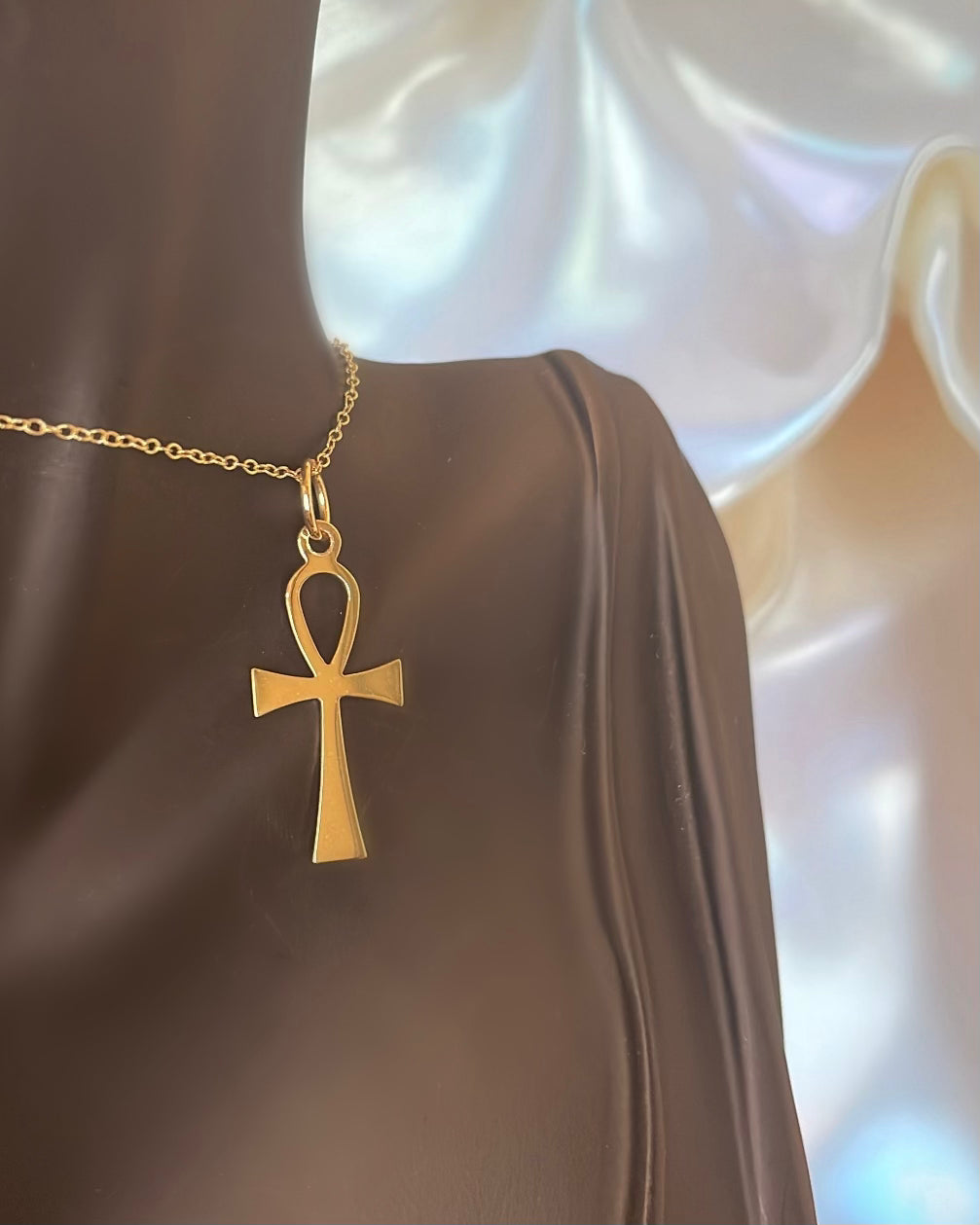 9ct Yellow Gold Egyptian Cross Pendant