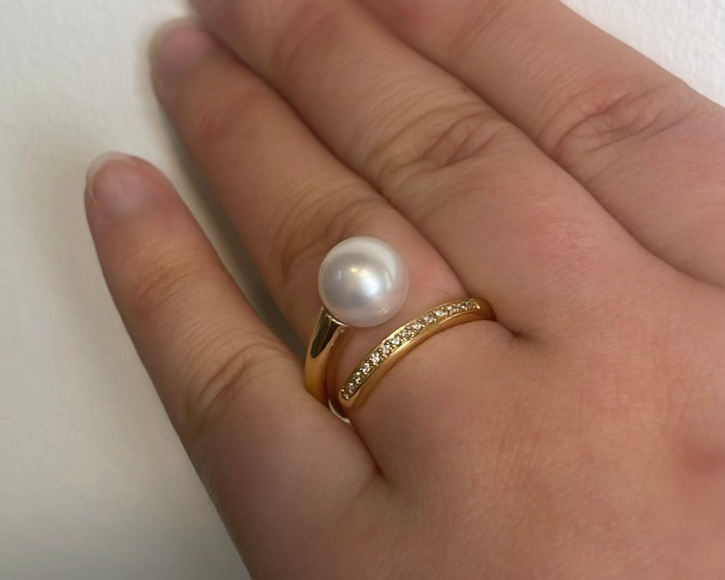 18ct Pearl and Diamond Wrap Around Ring