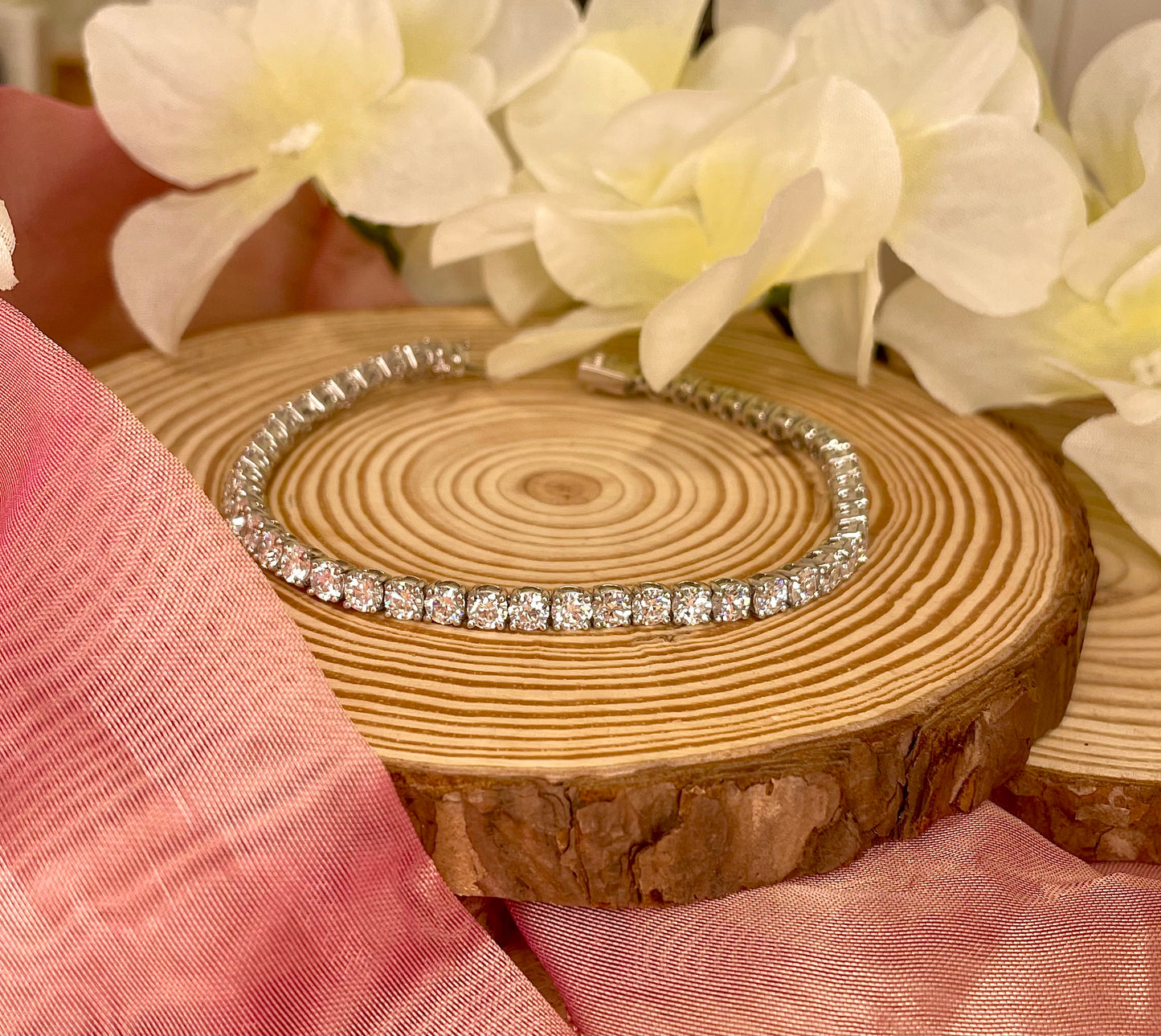 8.21ct Diamond 18ct White Gold Tennis Bracelet