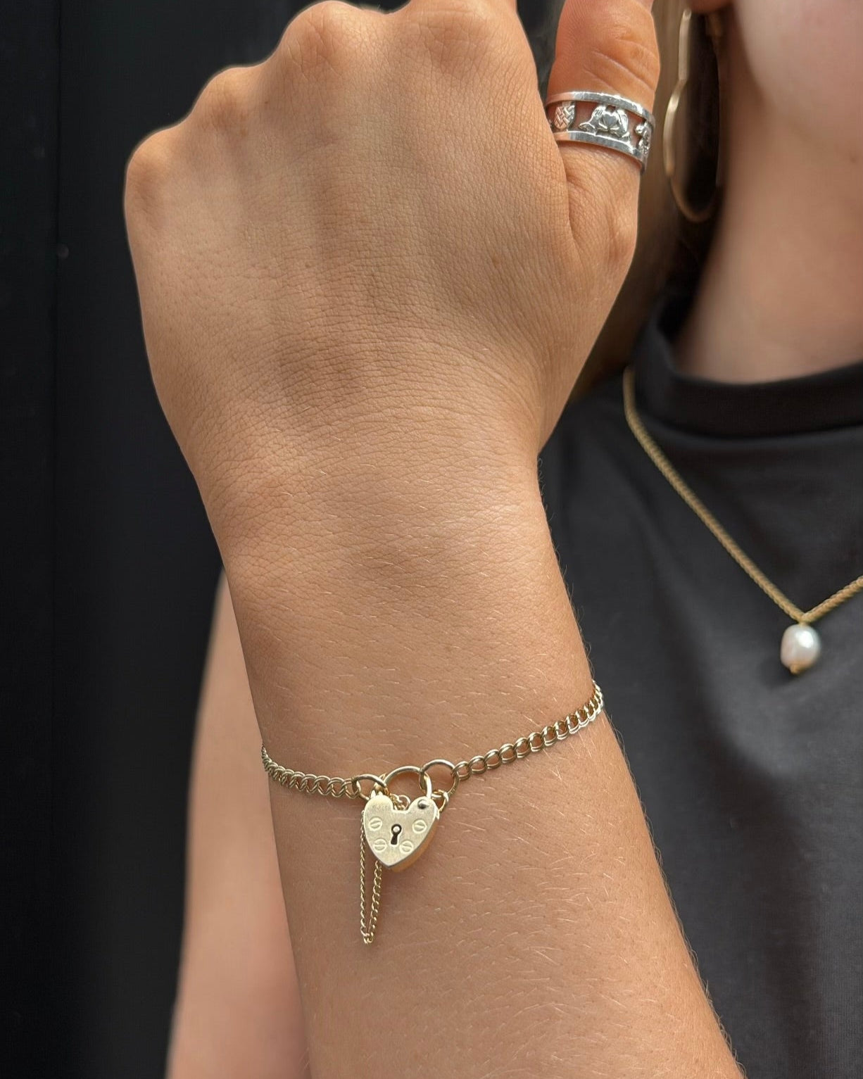 9ct Yellow Gold Heart Gate Lock Bracelet