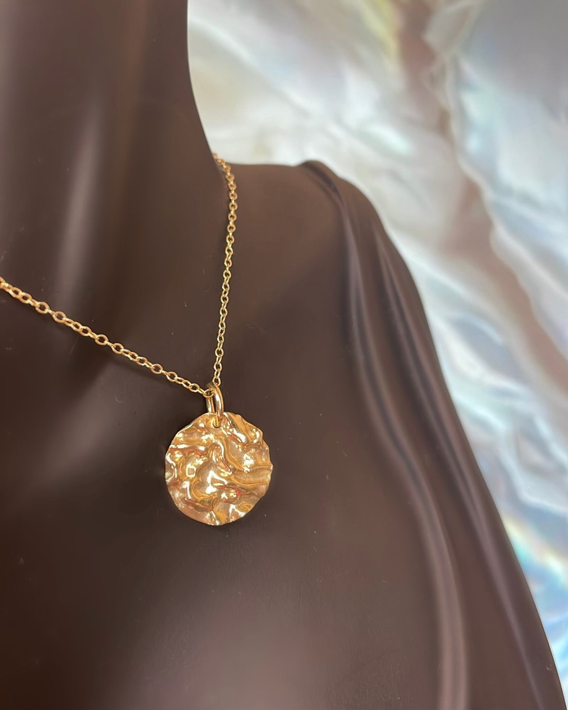 9ct gold Disc with Hammered Finish