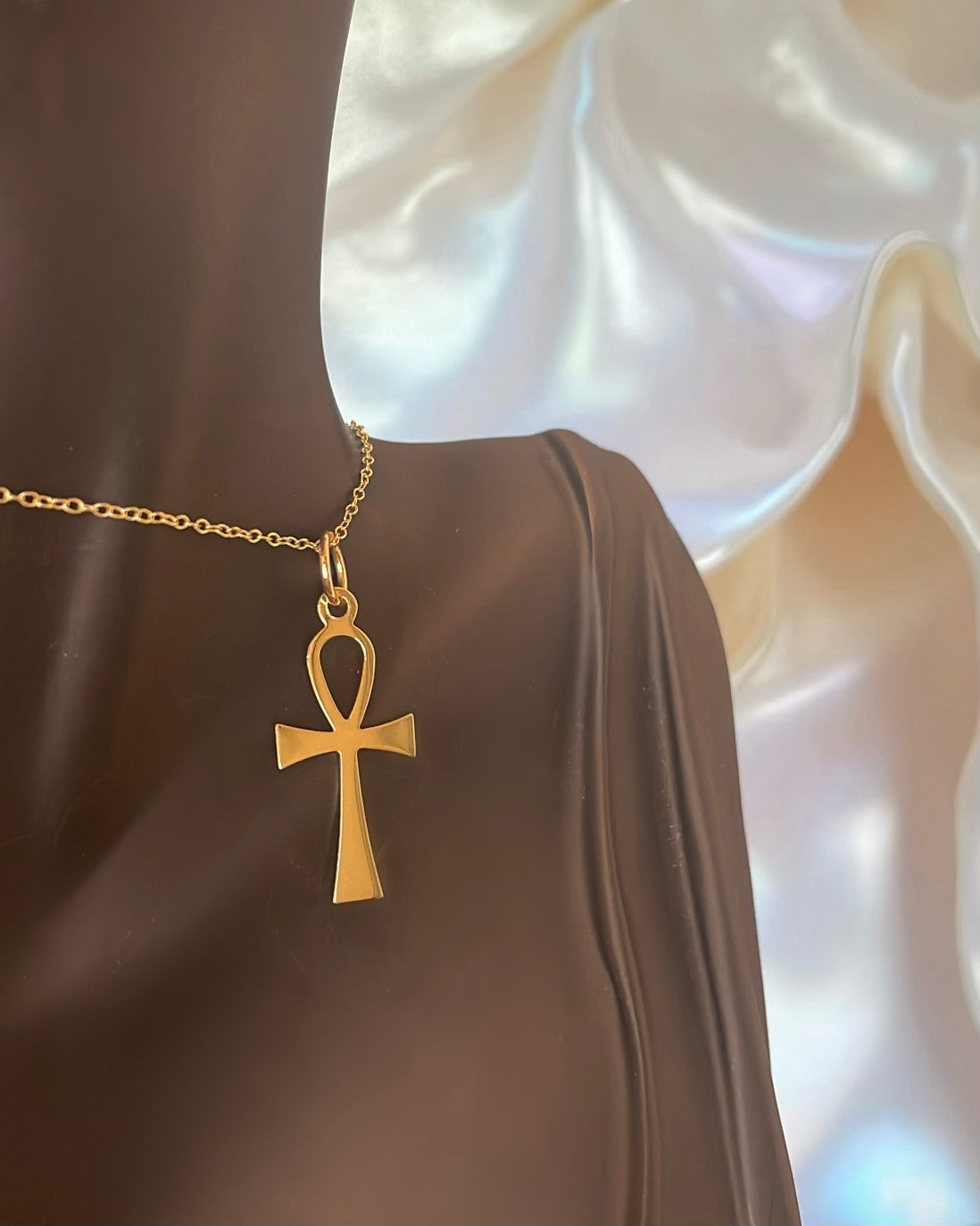 9ct Yellow Gold Egyptian Cross Pendant