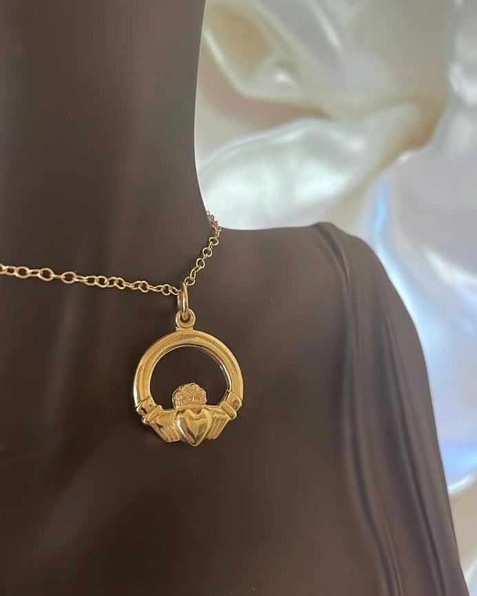 9ct Yellow Gold Heavy Claddagh with Shamrock Crown Pendant