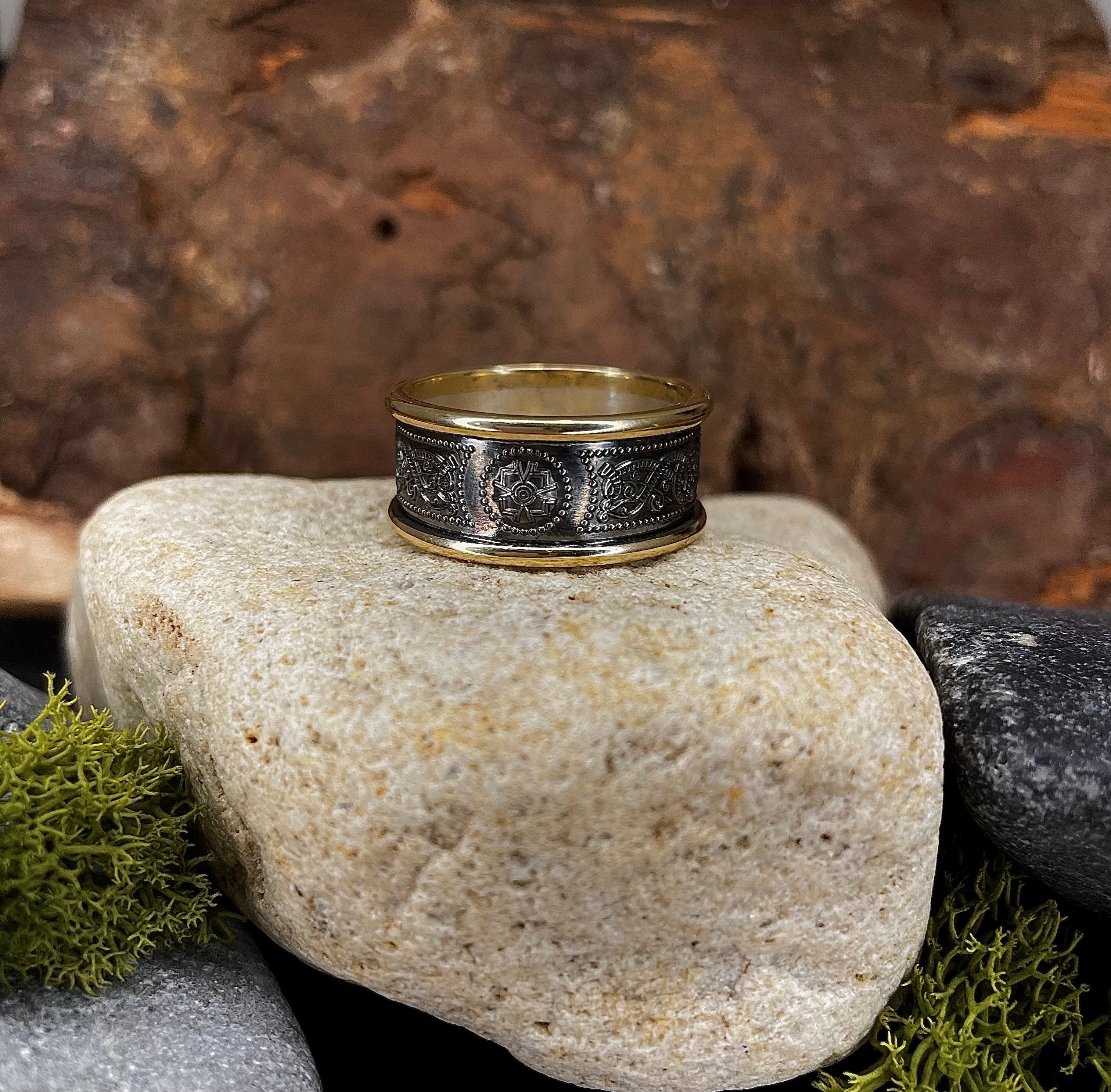 Black Carbon Yellow Gold Wedding Band – Blacoe Jewellers