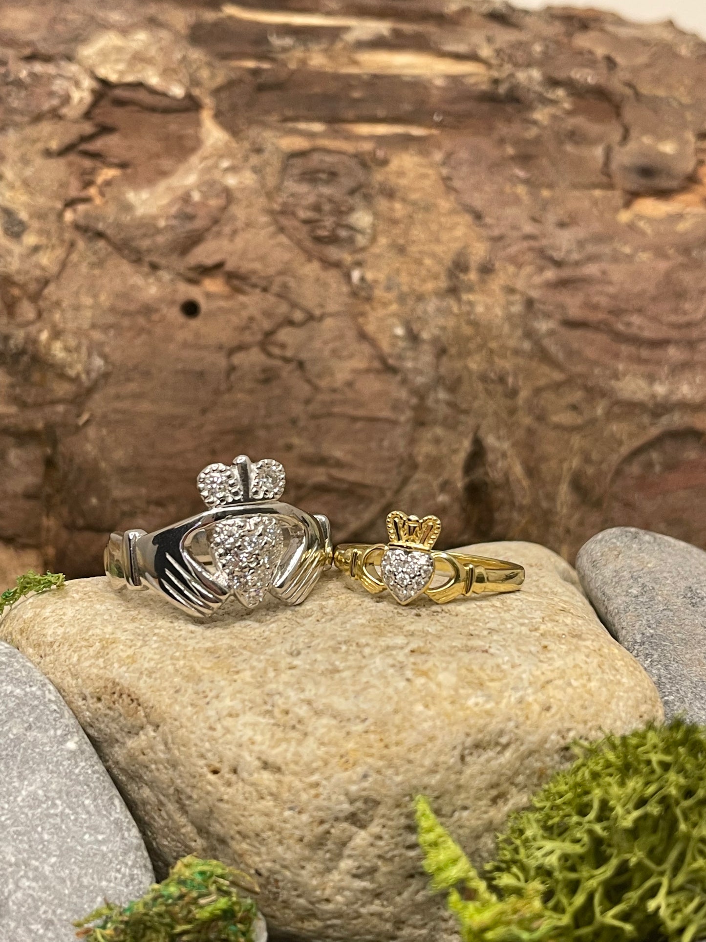 10k White Gold Gents Diamond Claddagh Ring