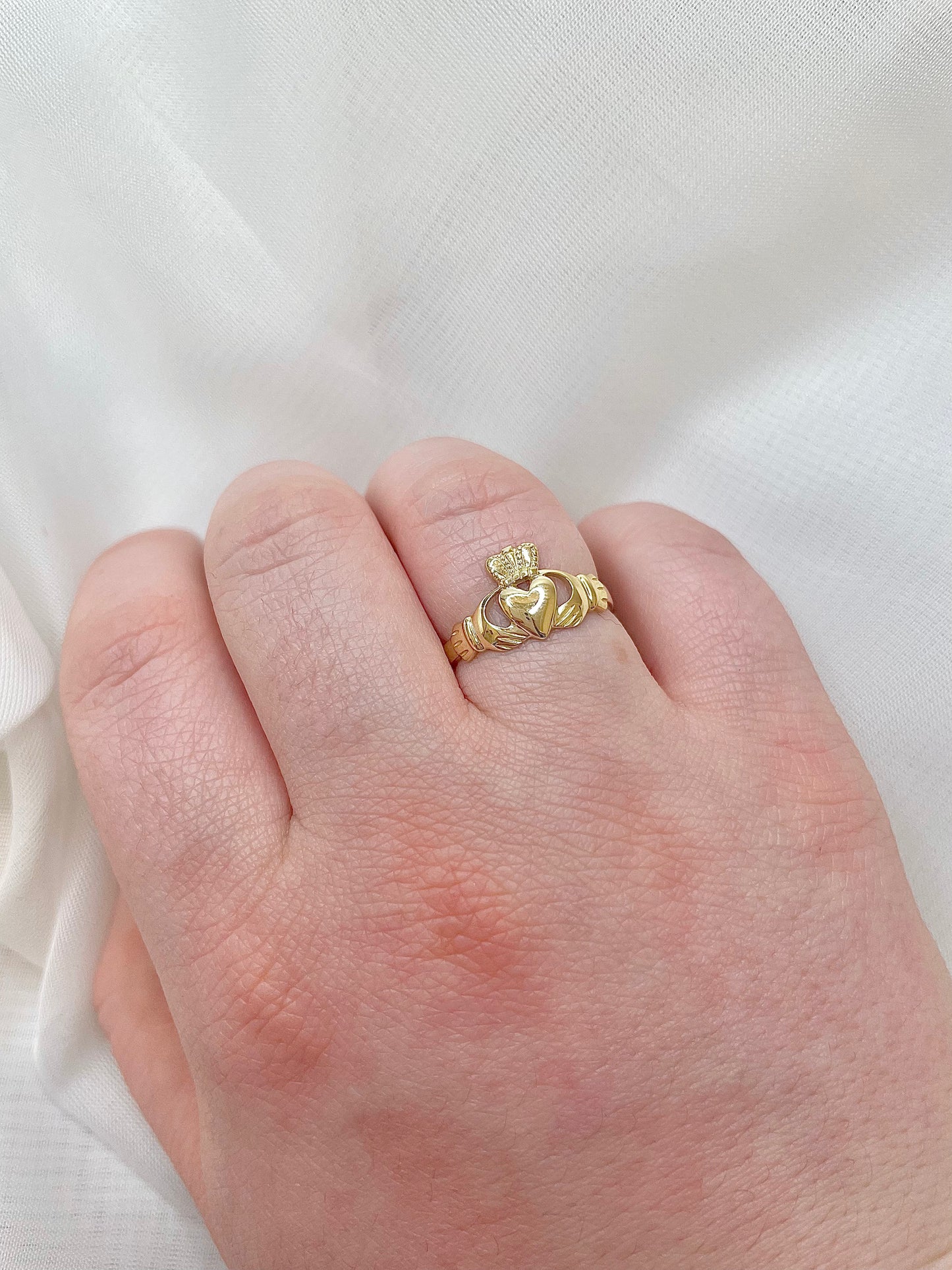 9ct Yellow Gold heavy Claddagh Ring