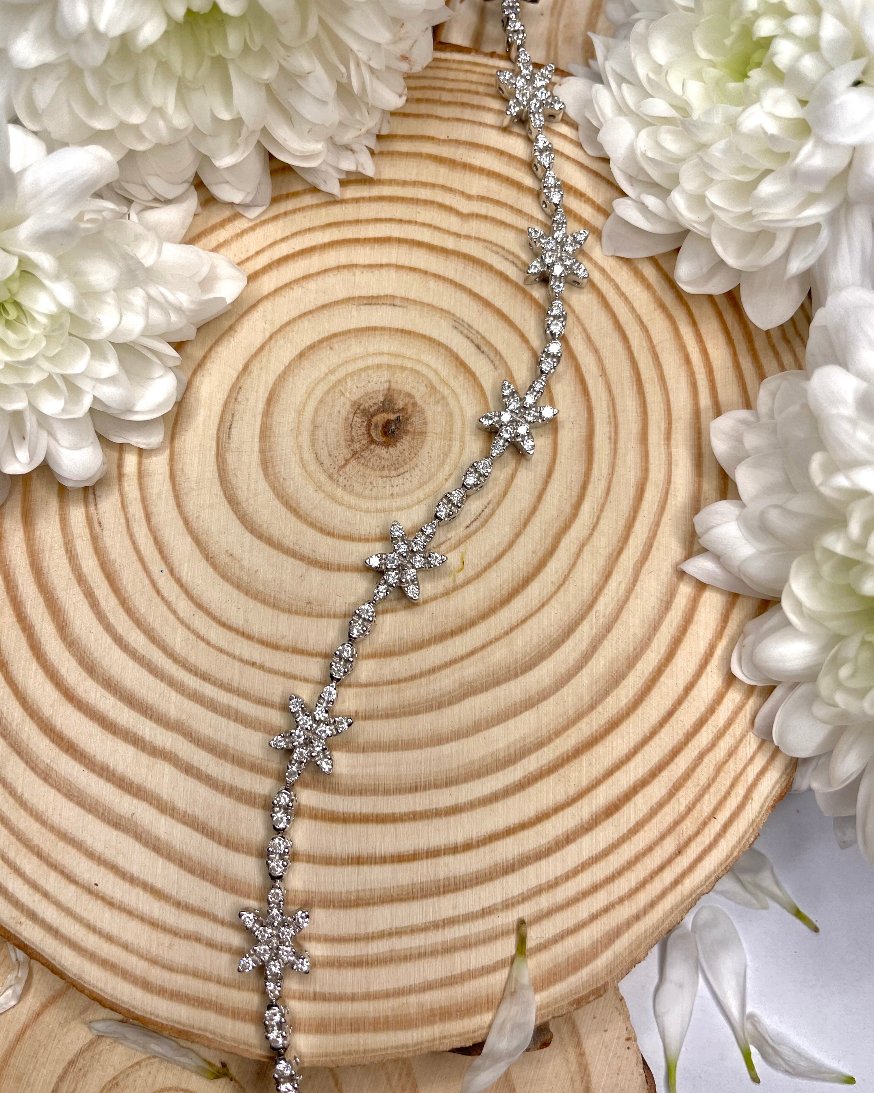 18ct White Gold Flower Diamond Bracelet