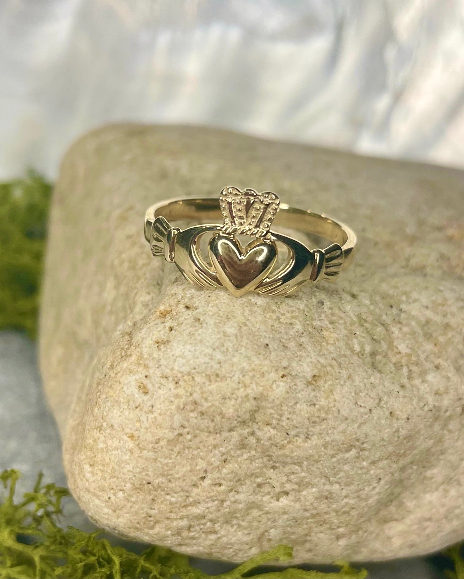 Unusual on sale claddagh ring