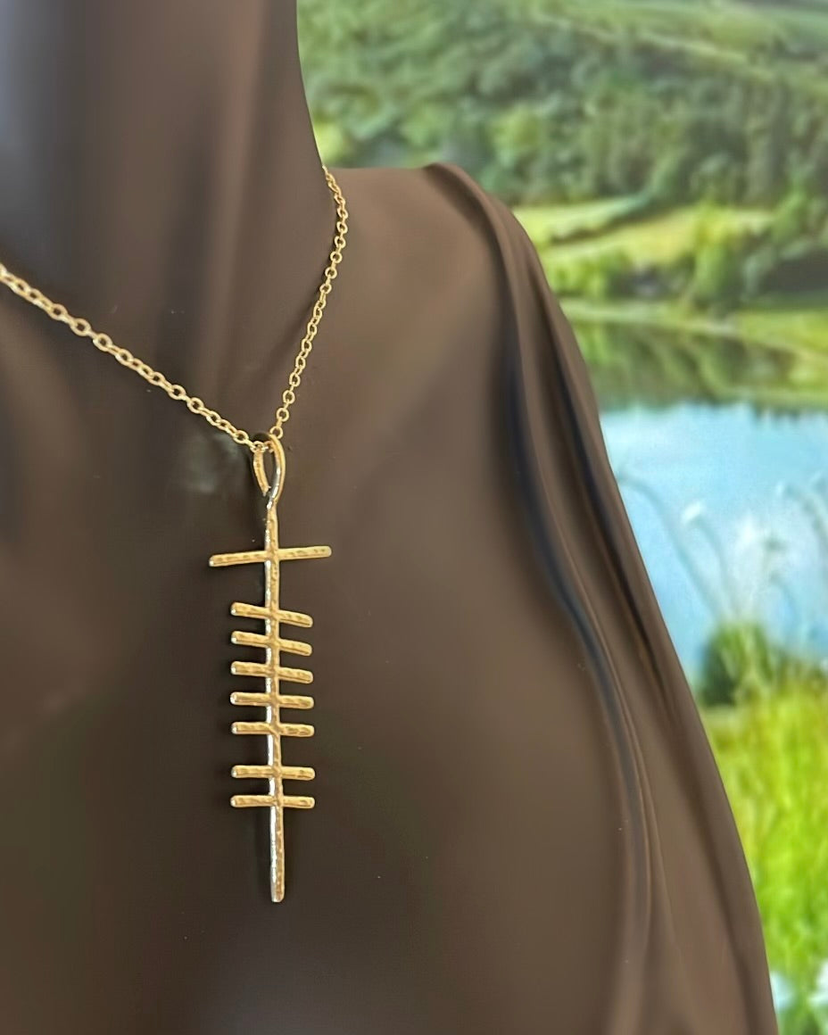 9ct Yellow Gold Ogham ‘Grá’ Pendant (Love)