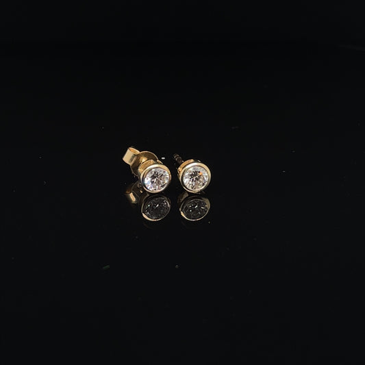 9ct Yellow Gold Rubover Setting Diamond Earring