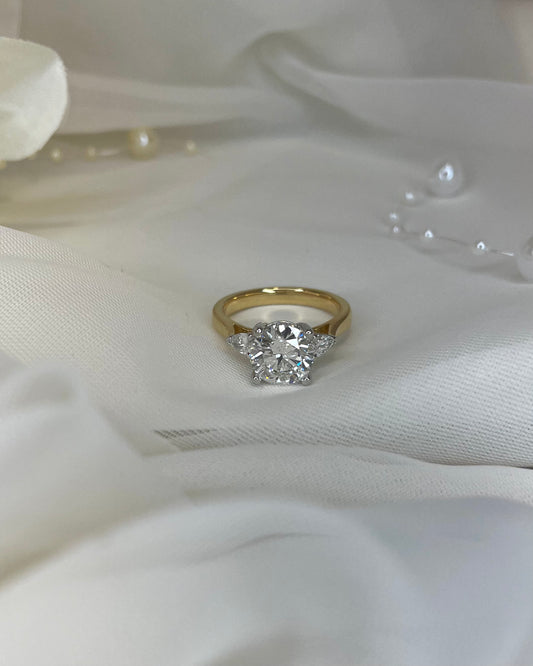 18ct Yellow Gold Diamond Solitaire With Two Pear Drop Diamonds Engagement Ring