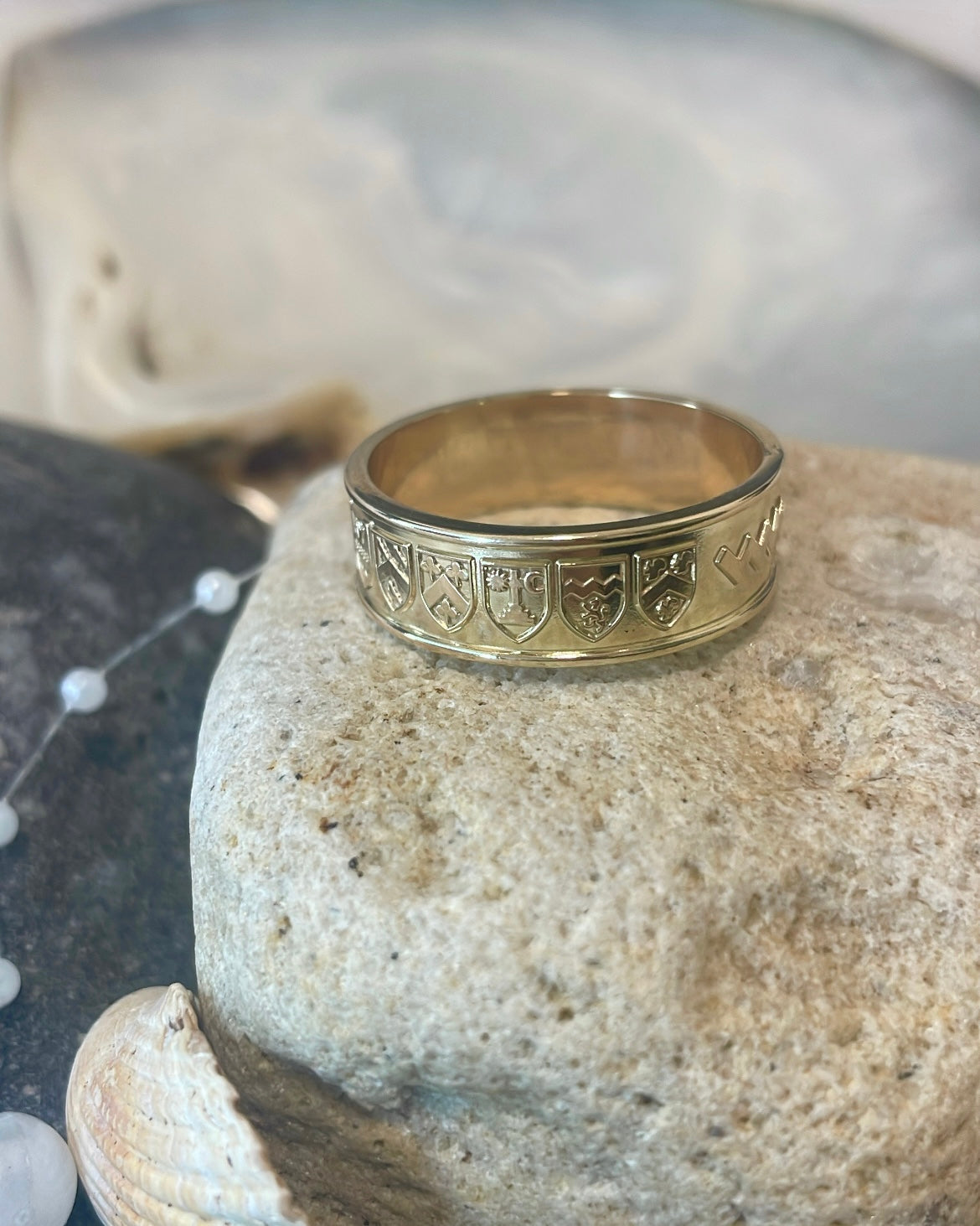 The 14 Tribes of Galway 9ct Yellow Gold Band