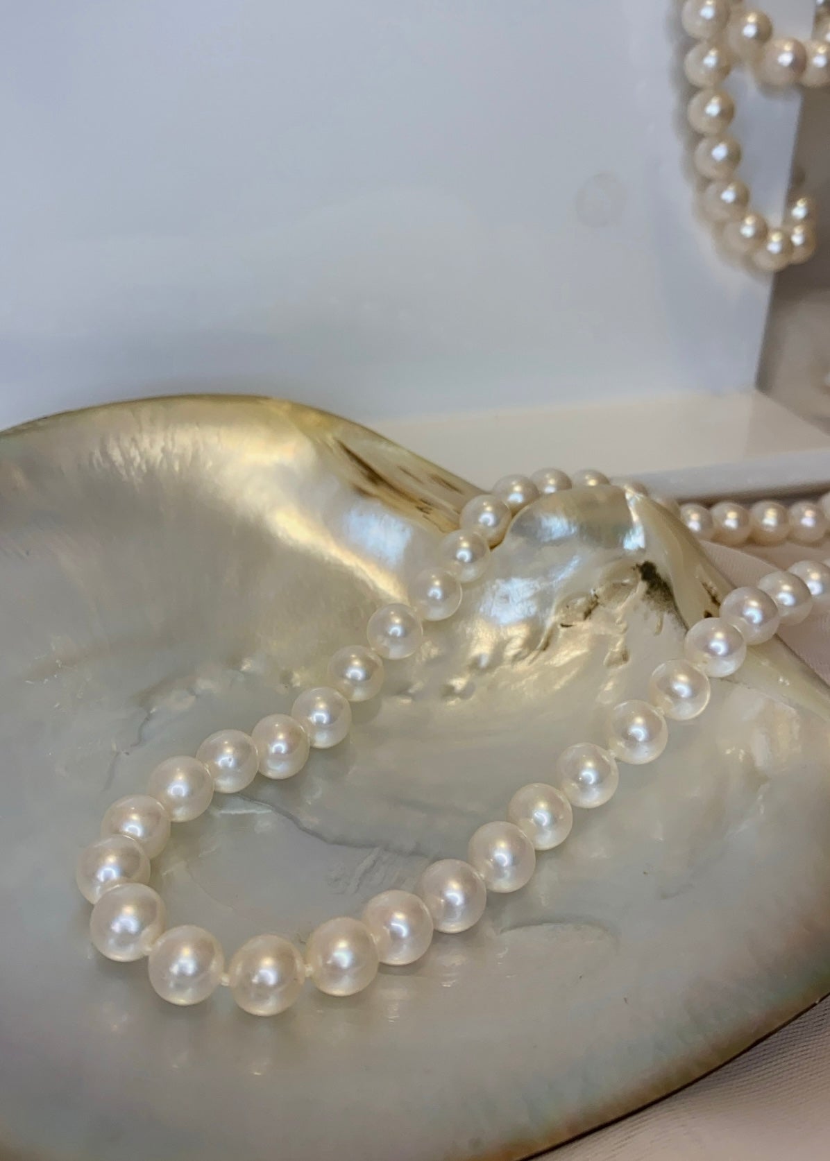 Medium Freshwater Pearl Necklace