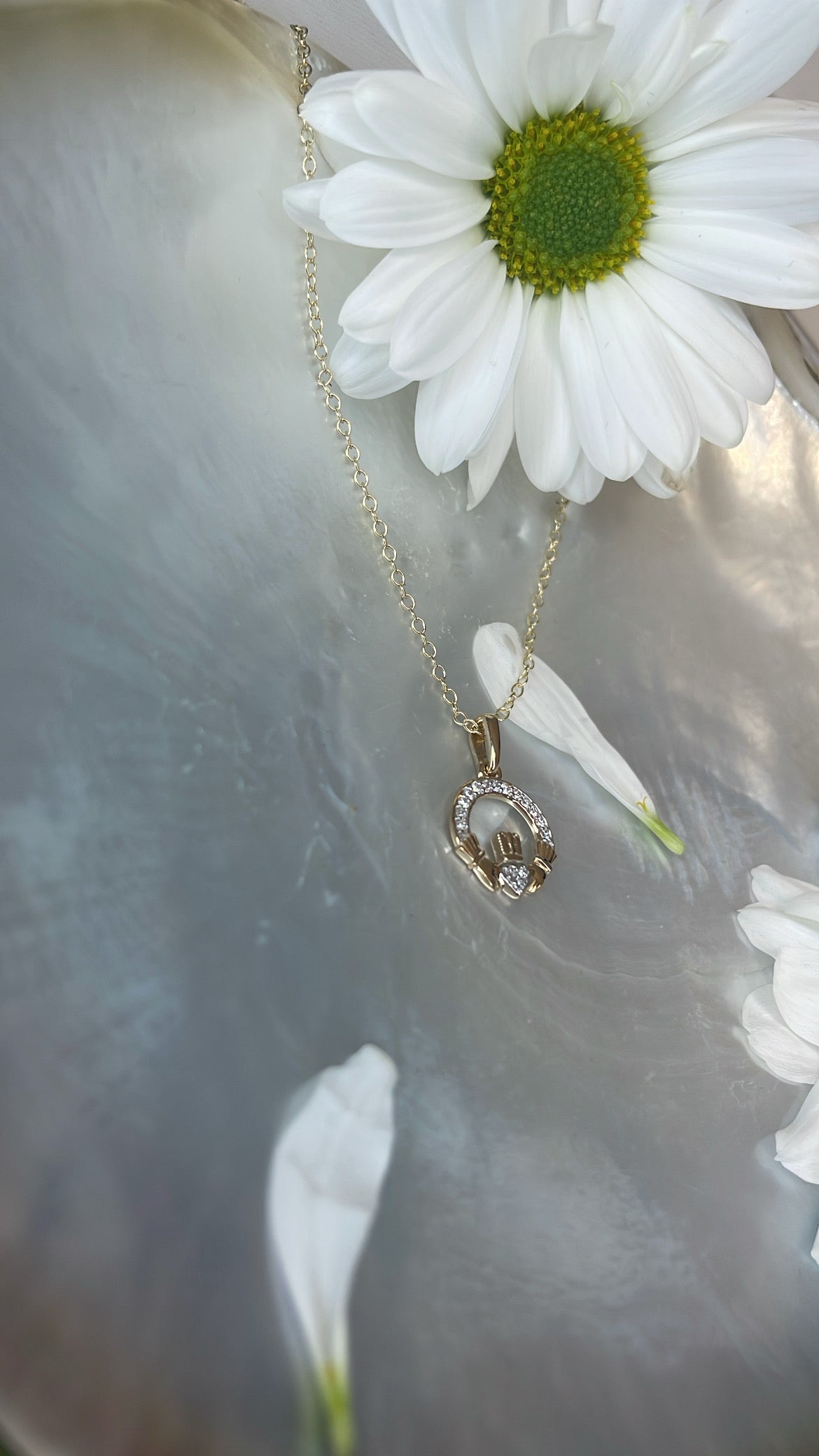 9ct Yellow Gold Diamond Claddagh Pendant