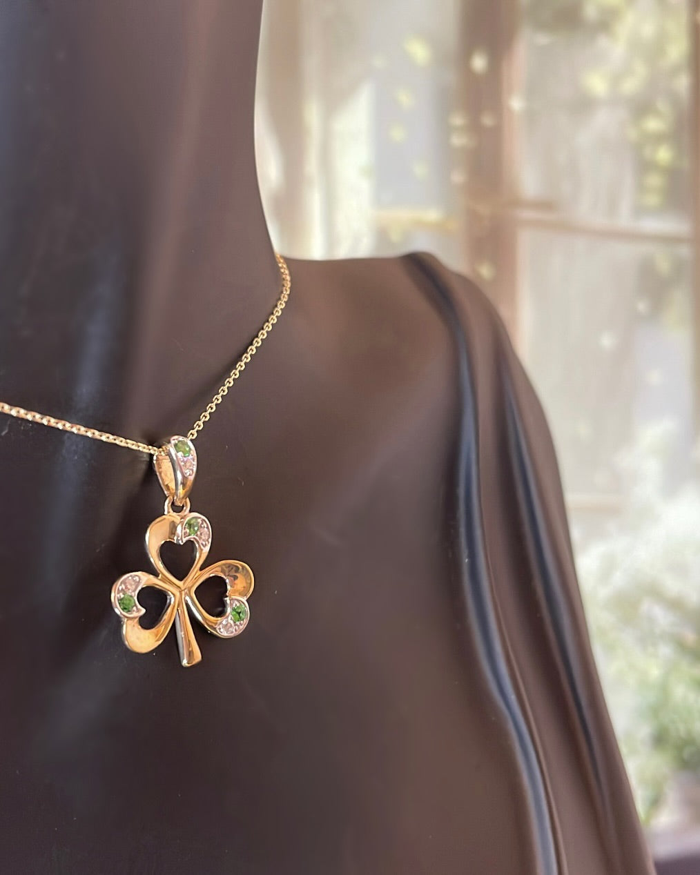 9ct Yellow Gold Diamond & Emerald Shamrock Pendant