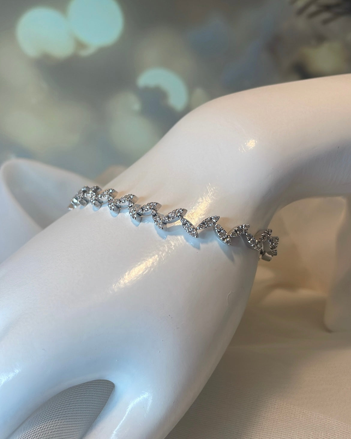 18ct White Gold Diamond Leaf Bracelet