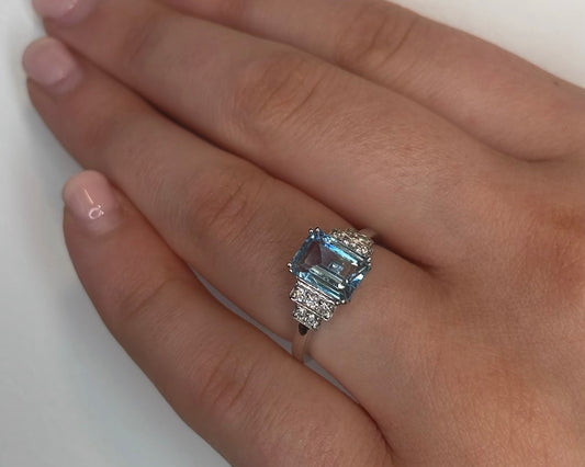 Aquamarine & Diamond White Gold Ring