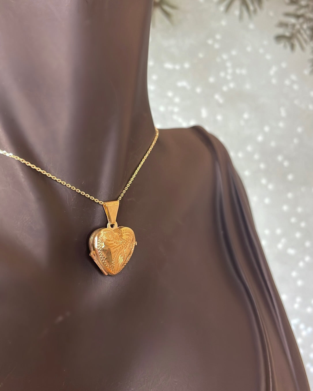 9ct Yellow Gold Heart Locket Pendant