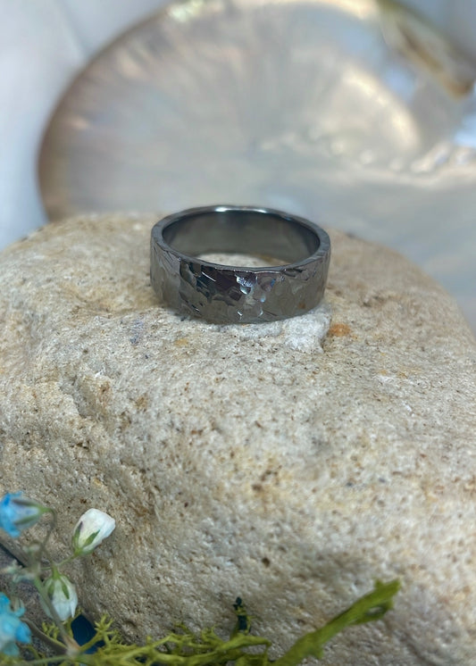 Sterling Silver Black Rhodium Hammered Band