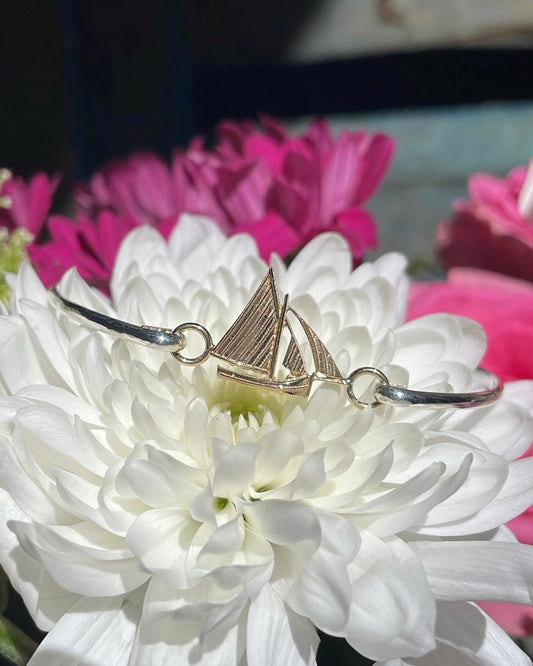 The Mini Galway Hooker Bangle