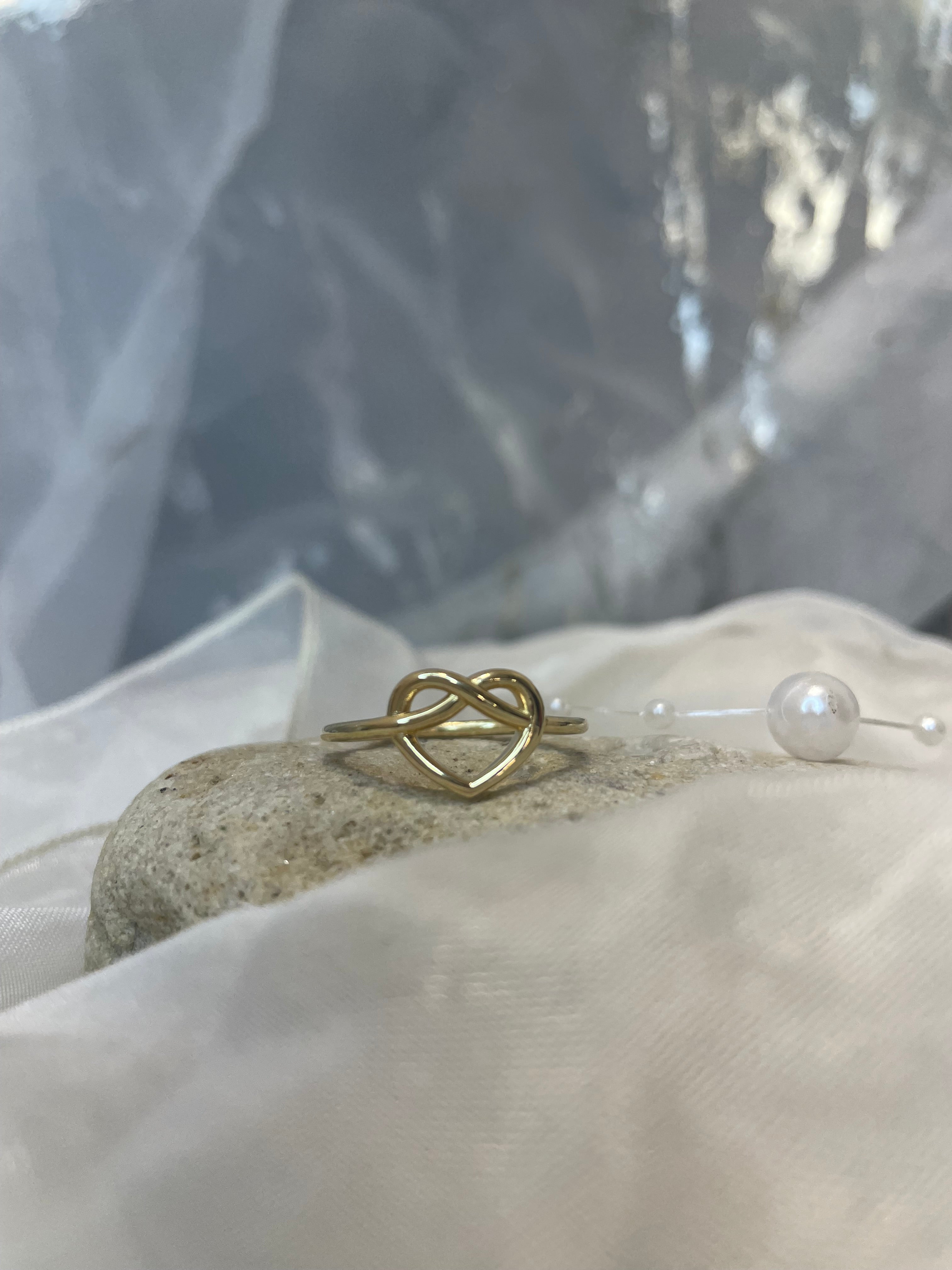 9ct Yellow Gold Celtic Heart Knot Ring