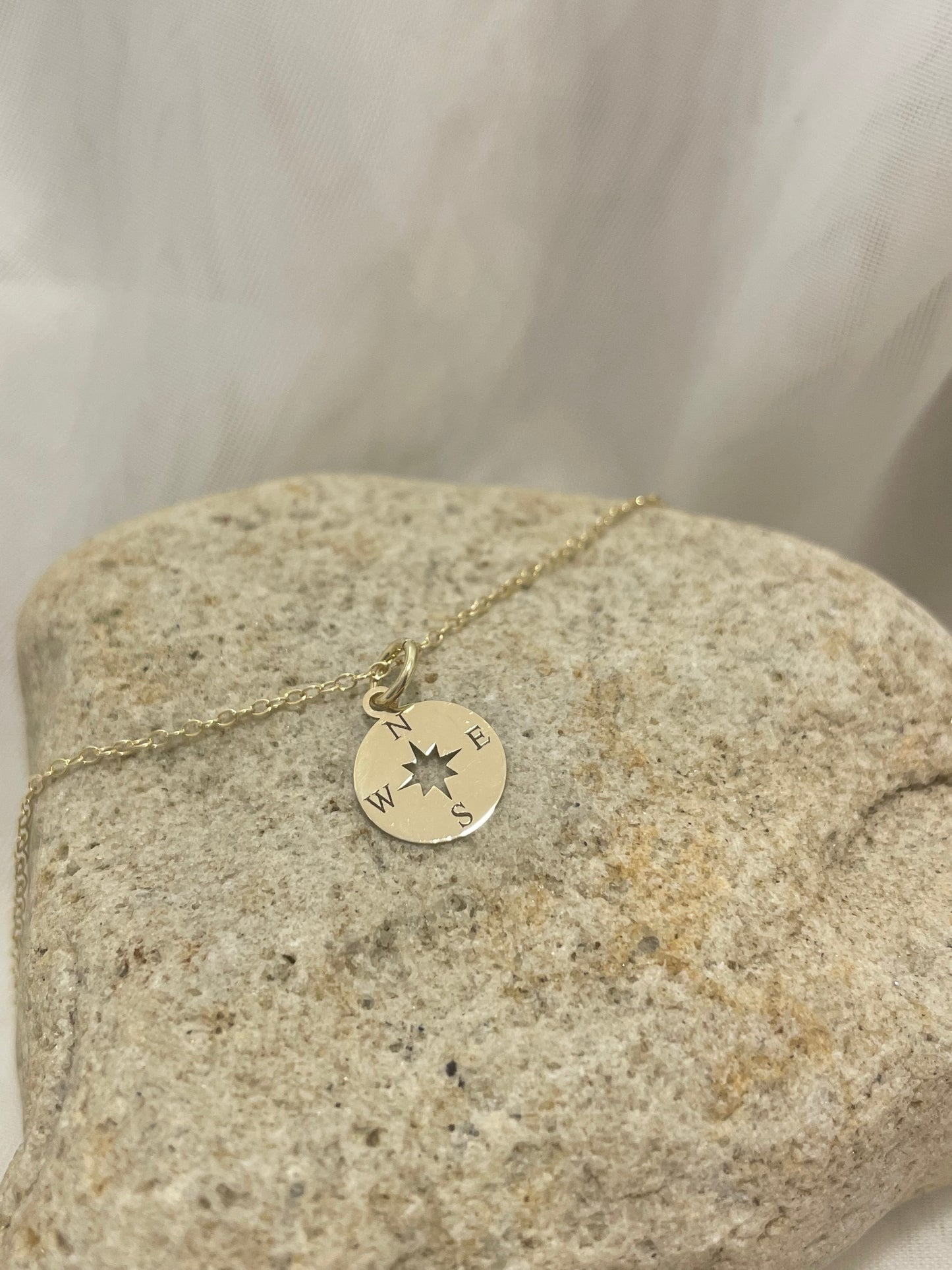 9ct Mini Compass Pendant