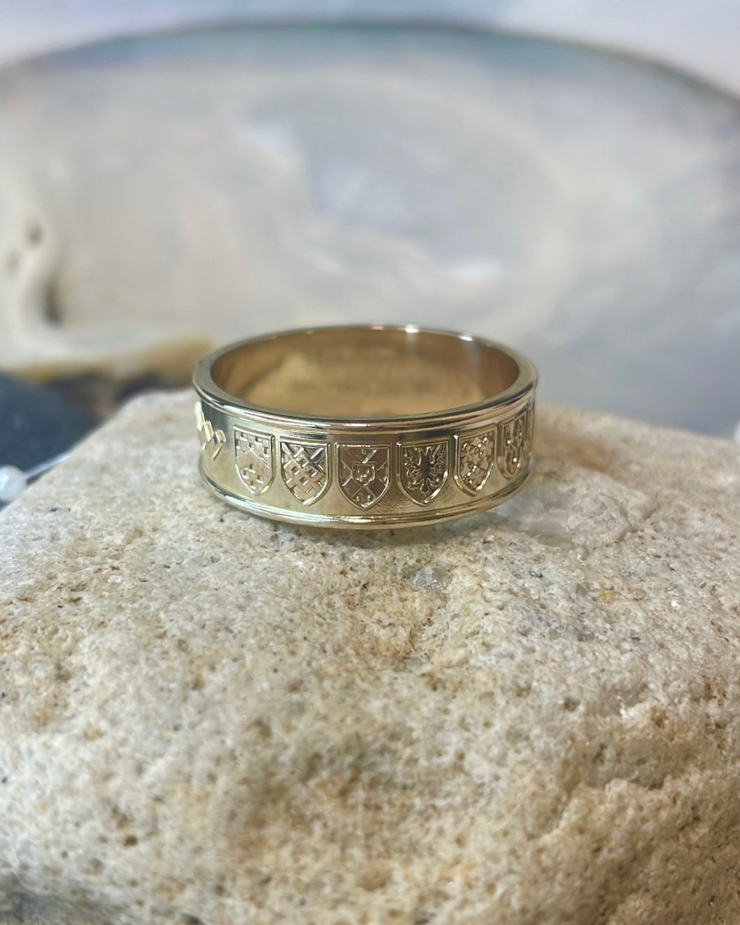 The 14 Tribes of Galway 9ct Yellow Gold Band