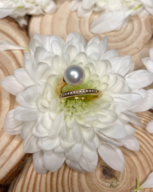 18ct Pearl and Diamond Wrap Around Ring