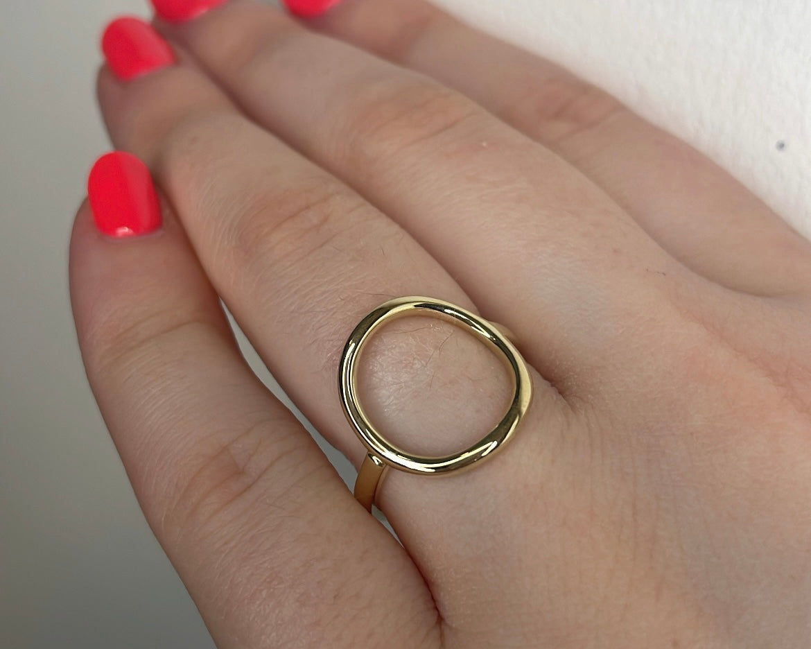 9ct Yellow Gold Oval Ring