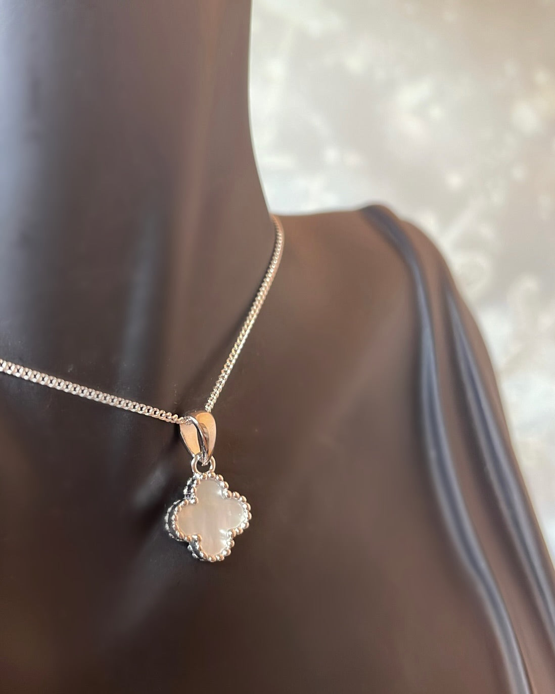 Sterling Silver Clover & Mother of Pearl Pendant