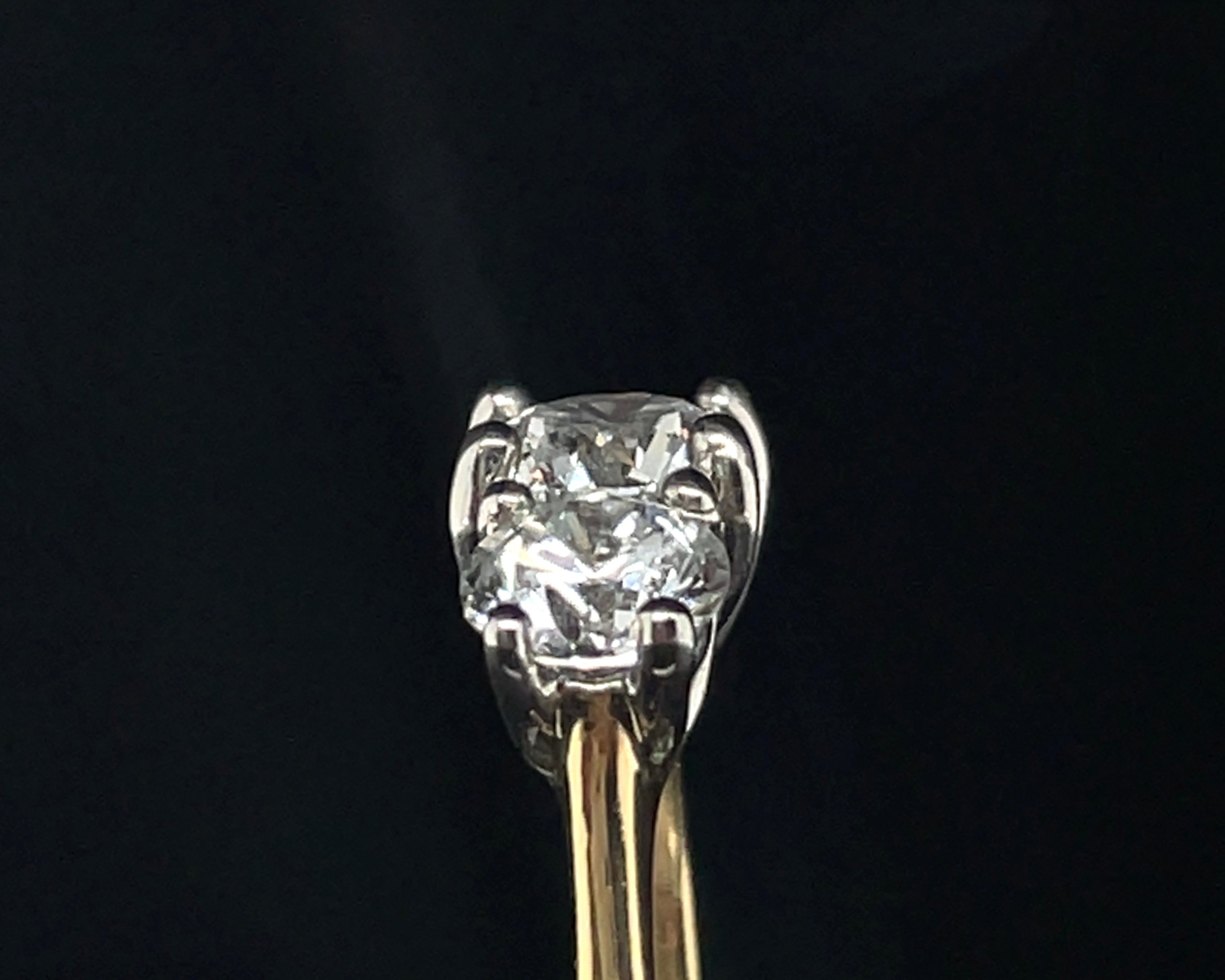 3.5ct Round Brilliant Trilogy Ring in 18ct Yellow Gold