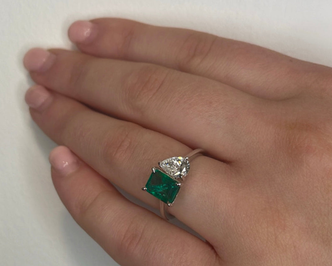 Toi Et Moi Emerald & Diamond 18ct White Gold Ring
