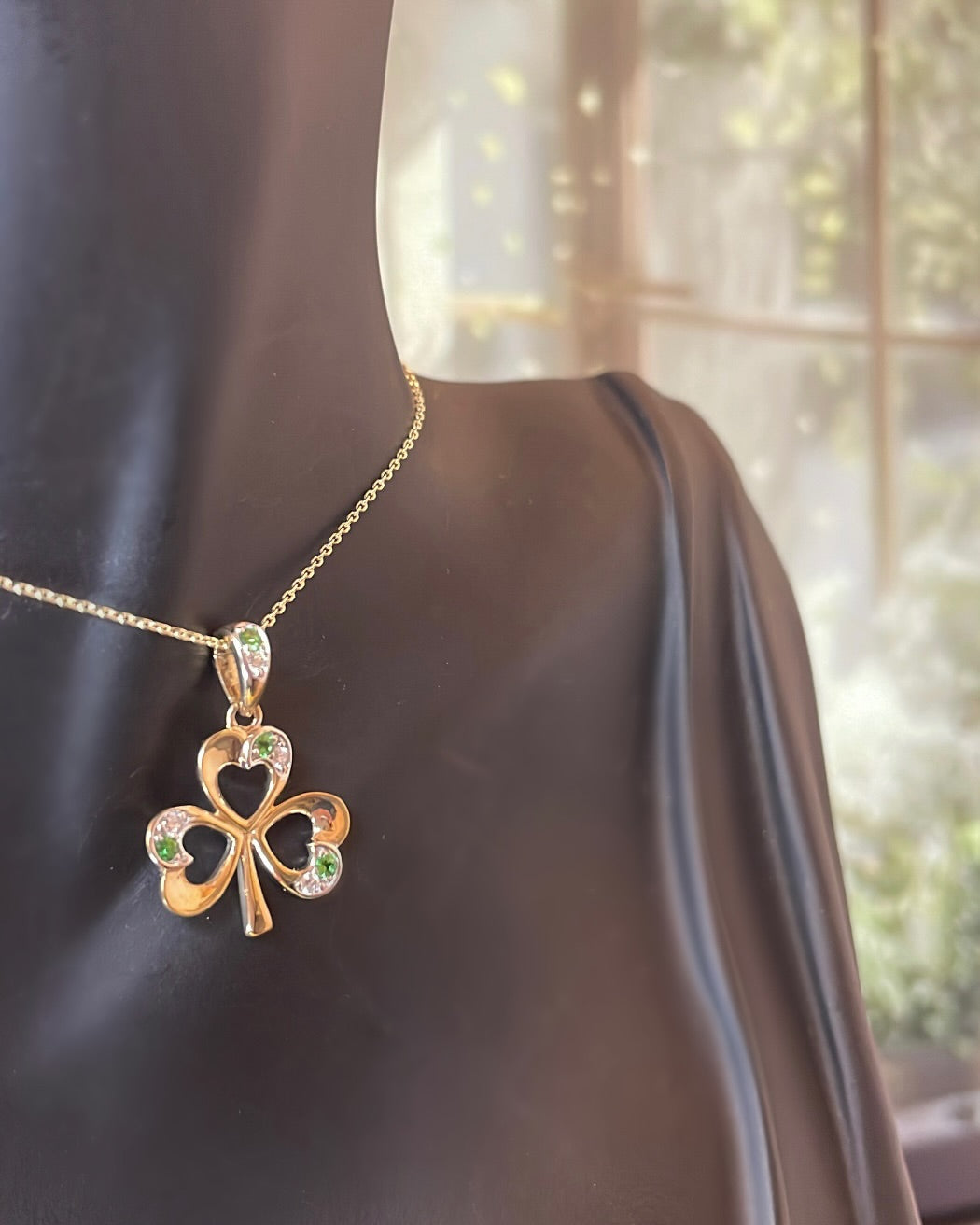 9ct Yellow Gold Diamond & Emerald Shamrock Pendant