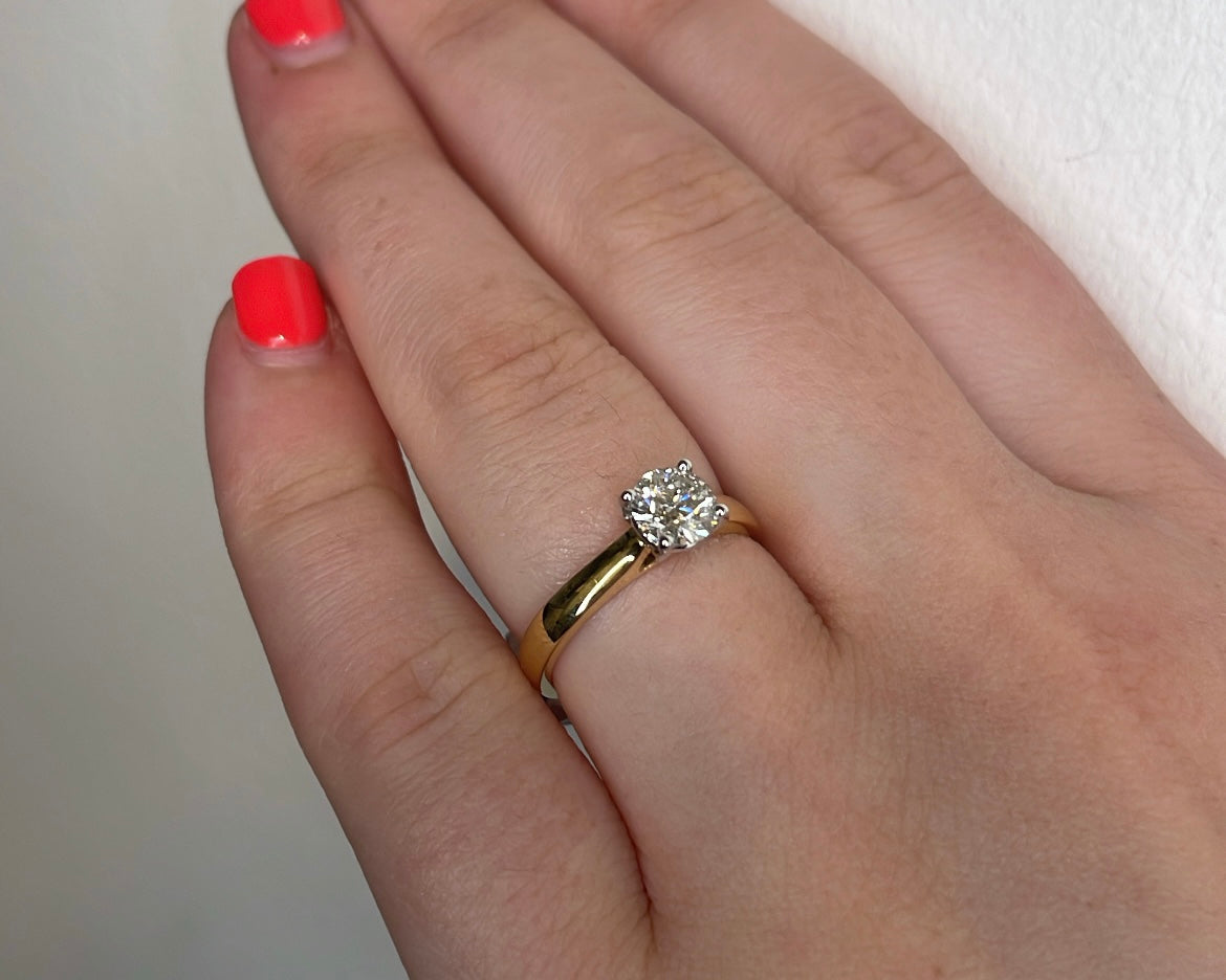 0.70ct Round Brilliant Solitaire Ring in 18ct Yellow Gold with Platinum Setting