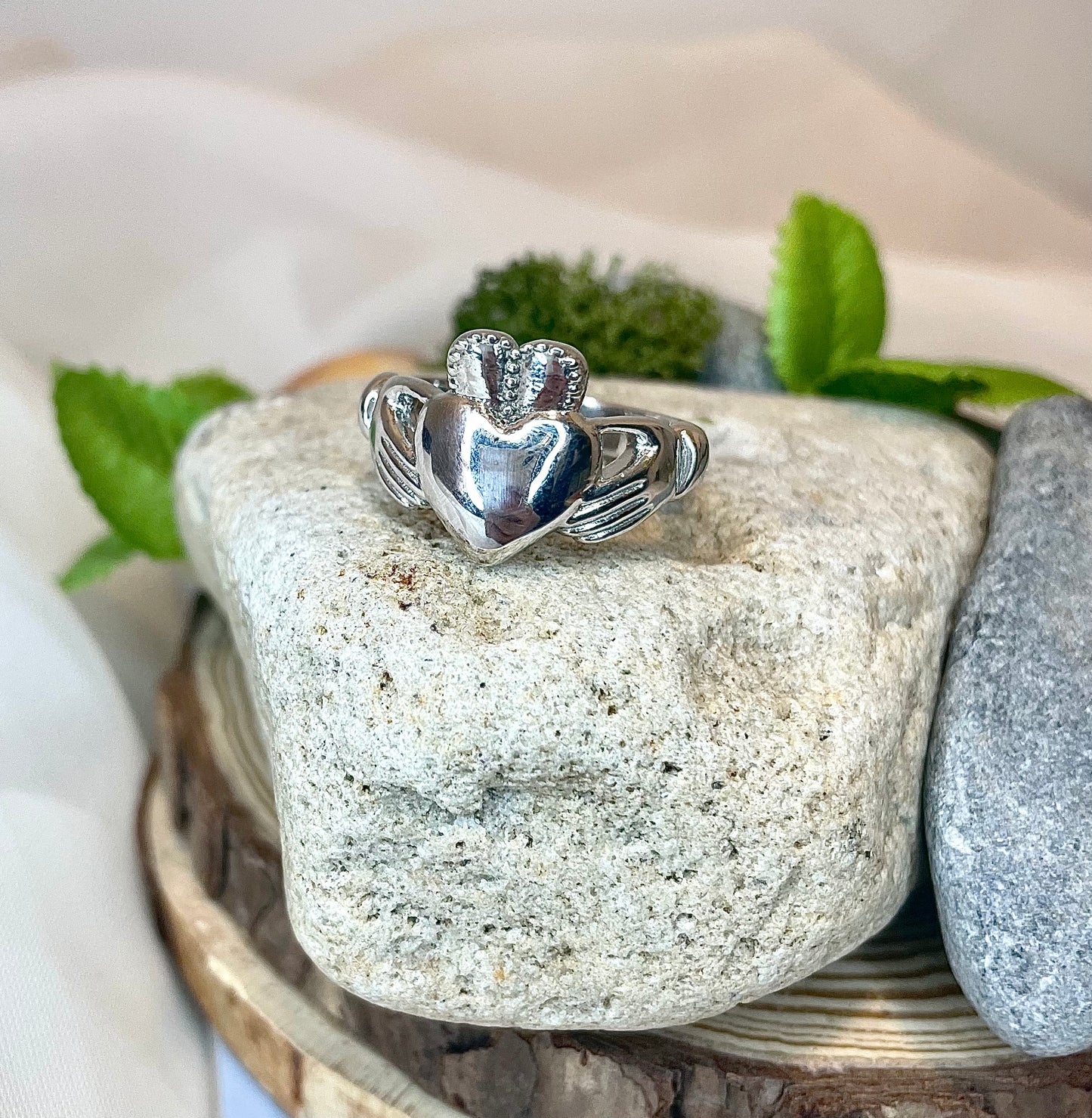 Large Sterling Silver Claddagh Ring