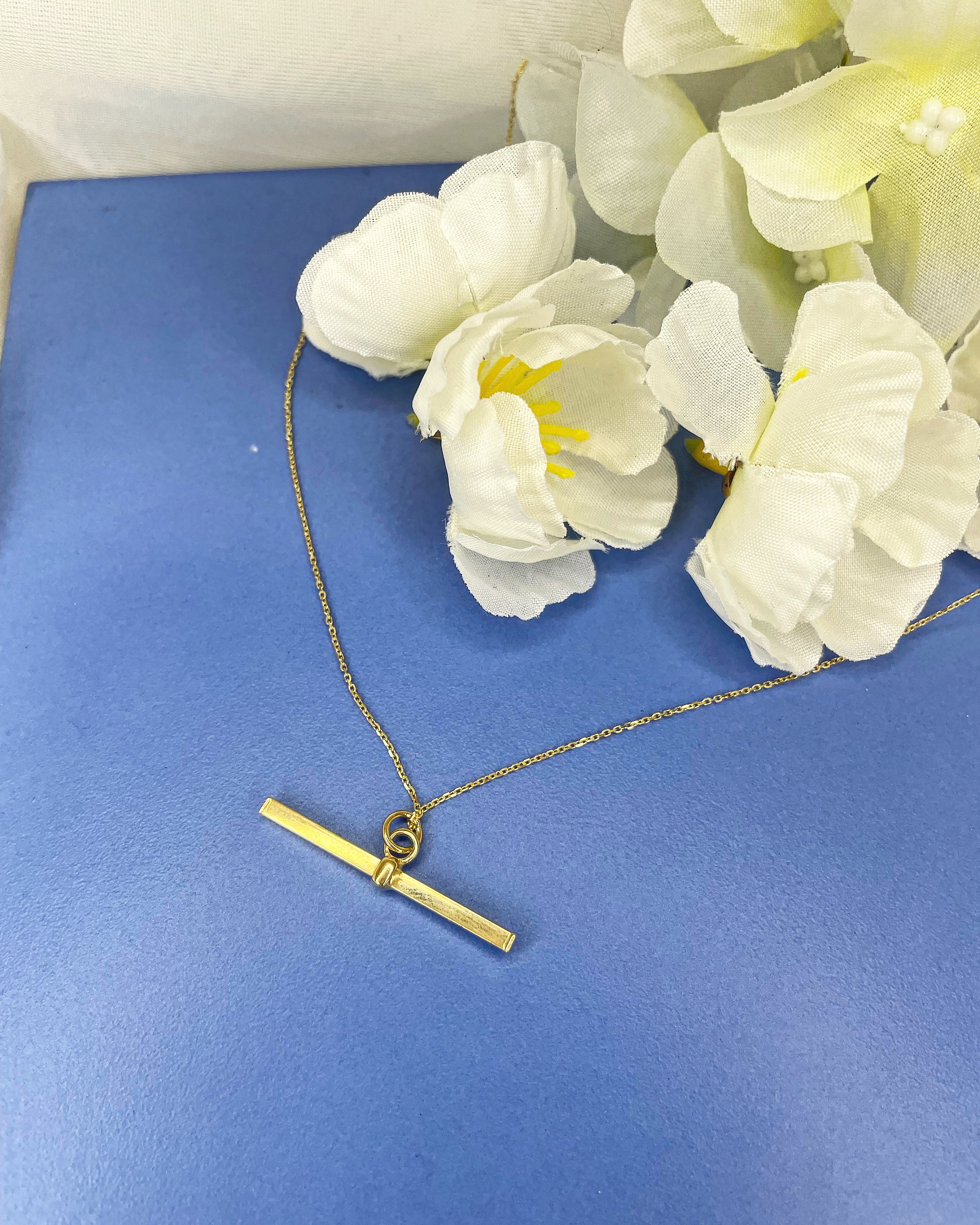 Gold t clearance bar pendant