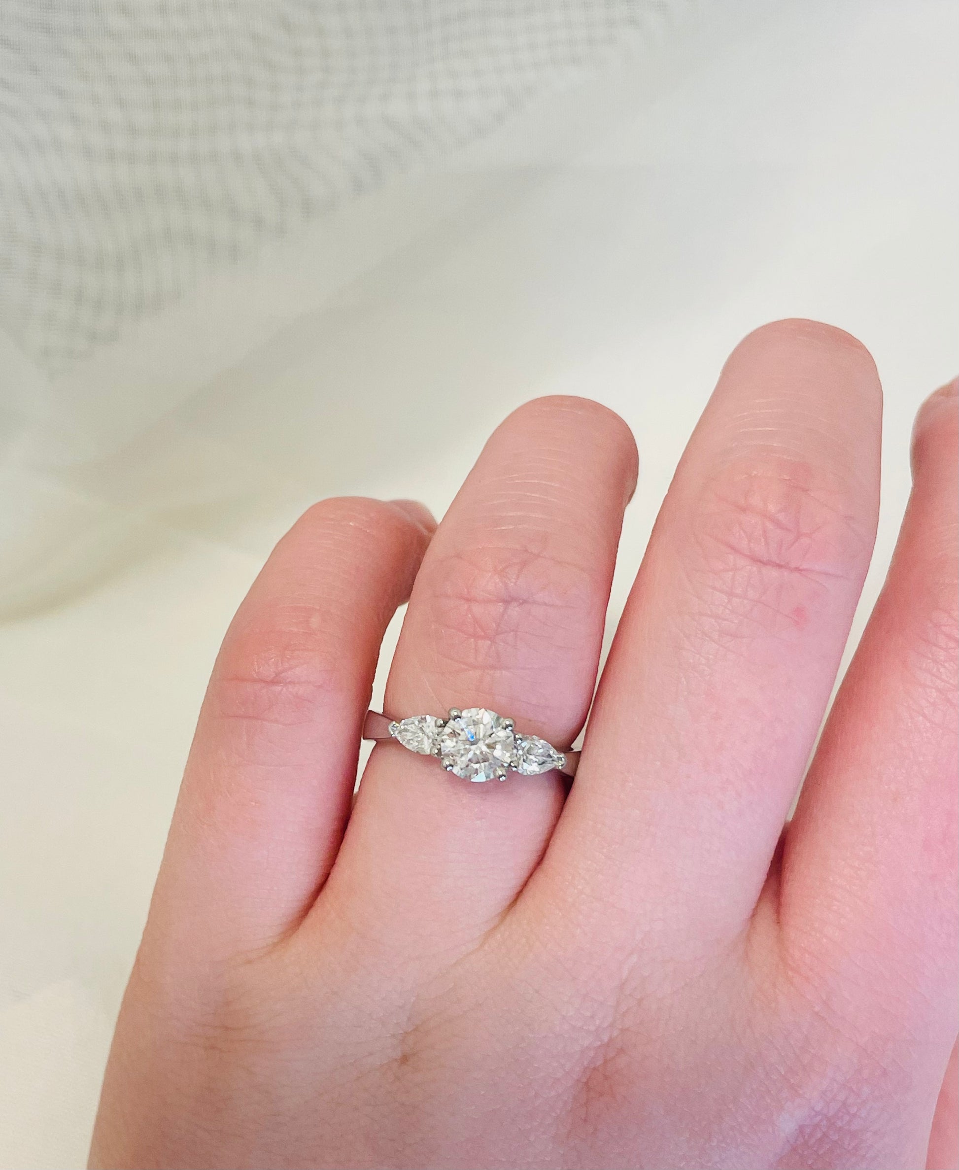 Platinum single stone diamond ring deals