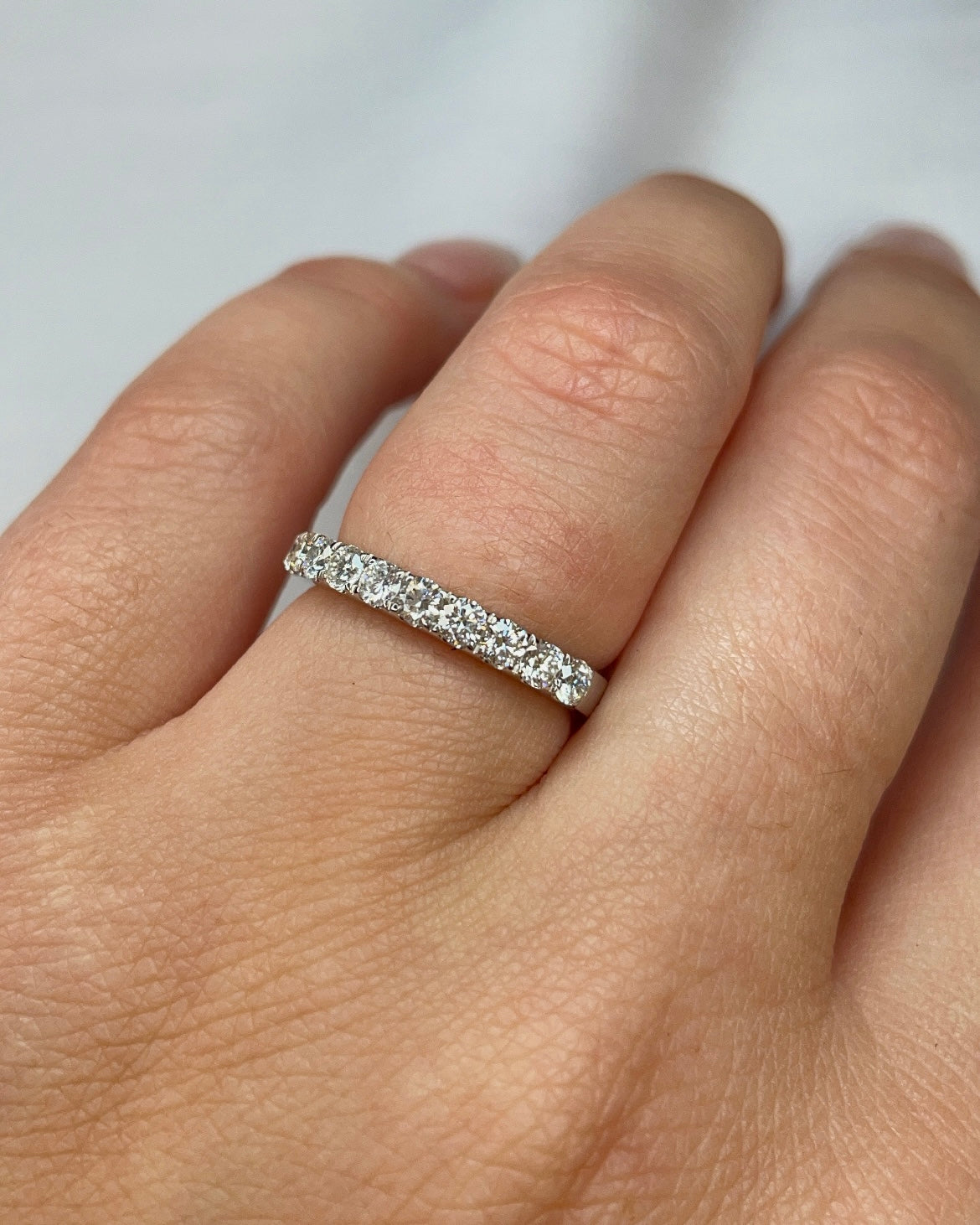 18k Eleven Round Diamond Band