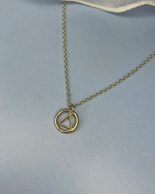 9ct Yellow Gold Triangle & Circle Pendant