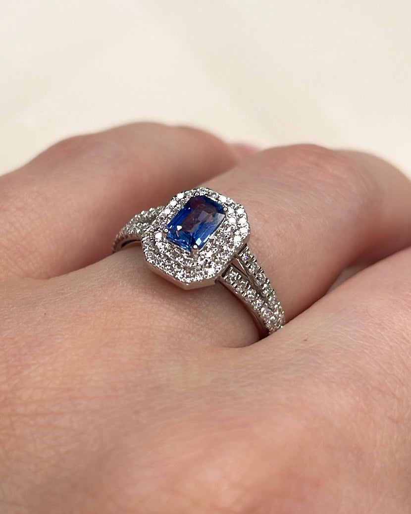 18ct White Gold Sapphire Double Halo Split Shank Diamond Ring