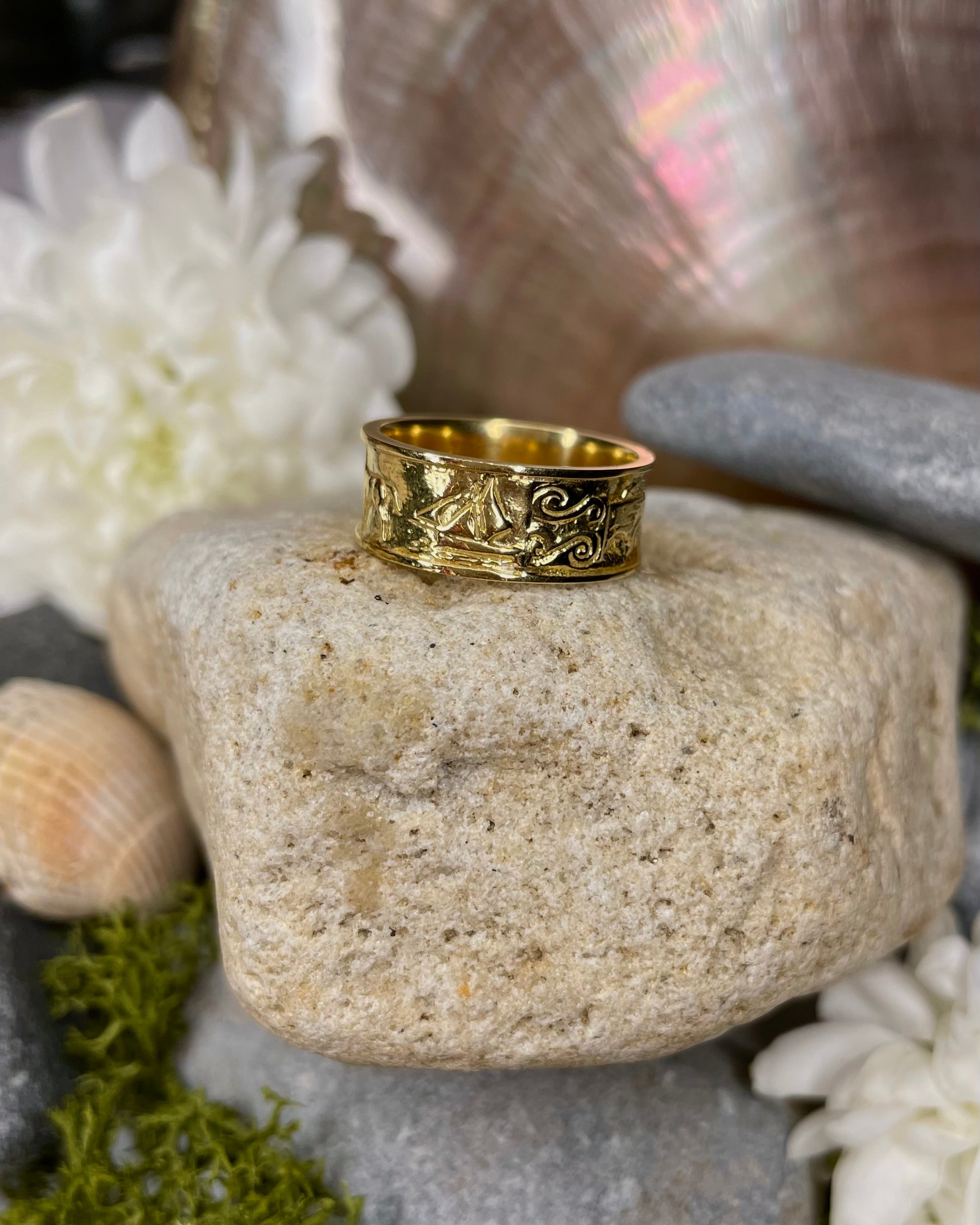 The Story of Galway 9ct Ring