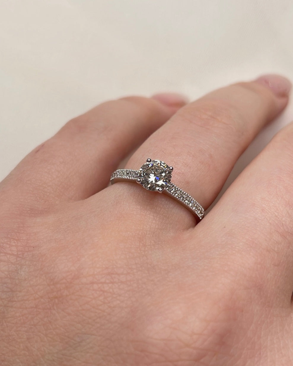 18ct Round Solitaire Lab Grown Engagement Ring
